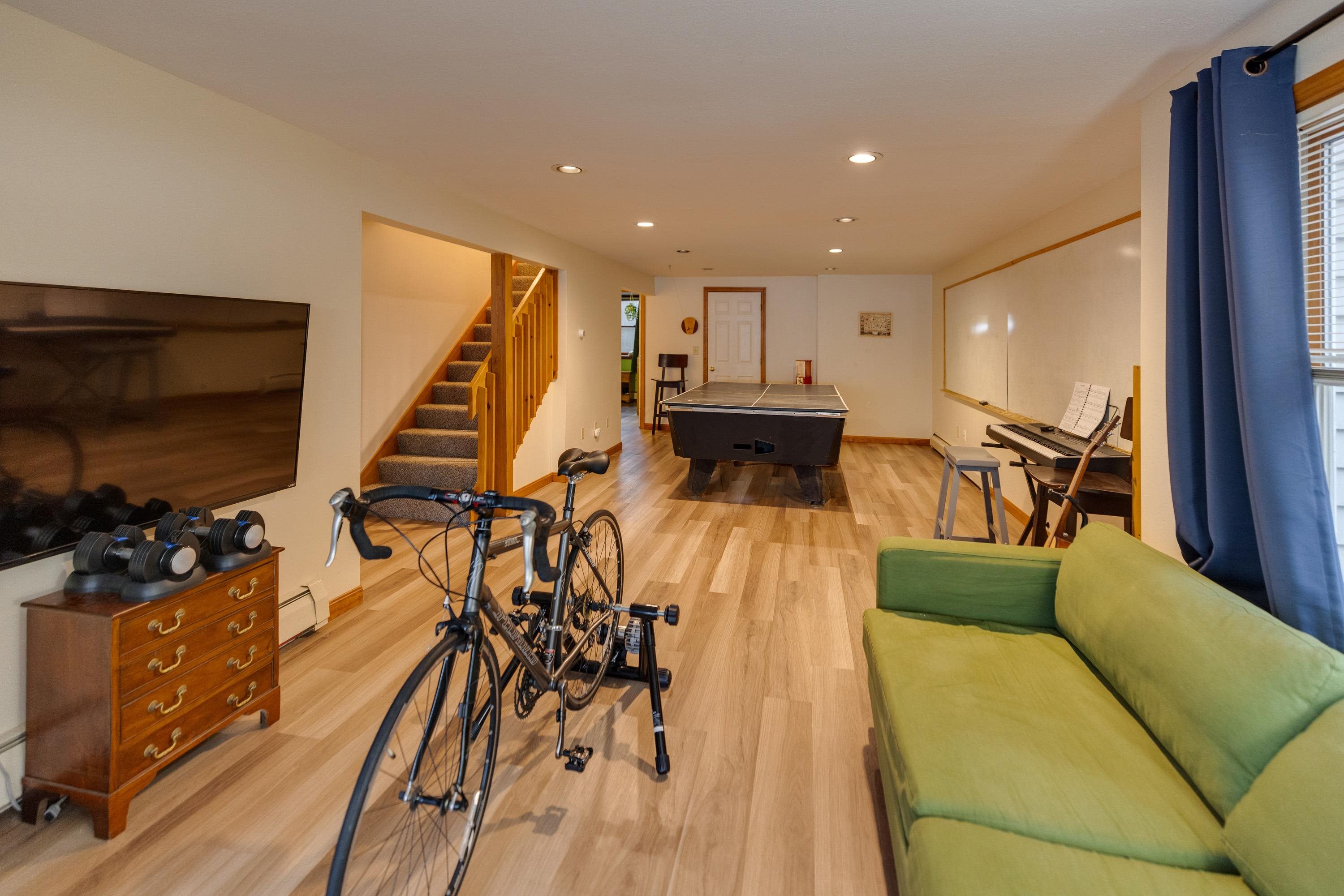 16 Hillside Circle Unit: 1