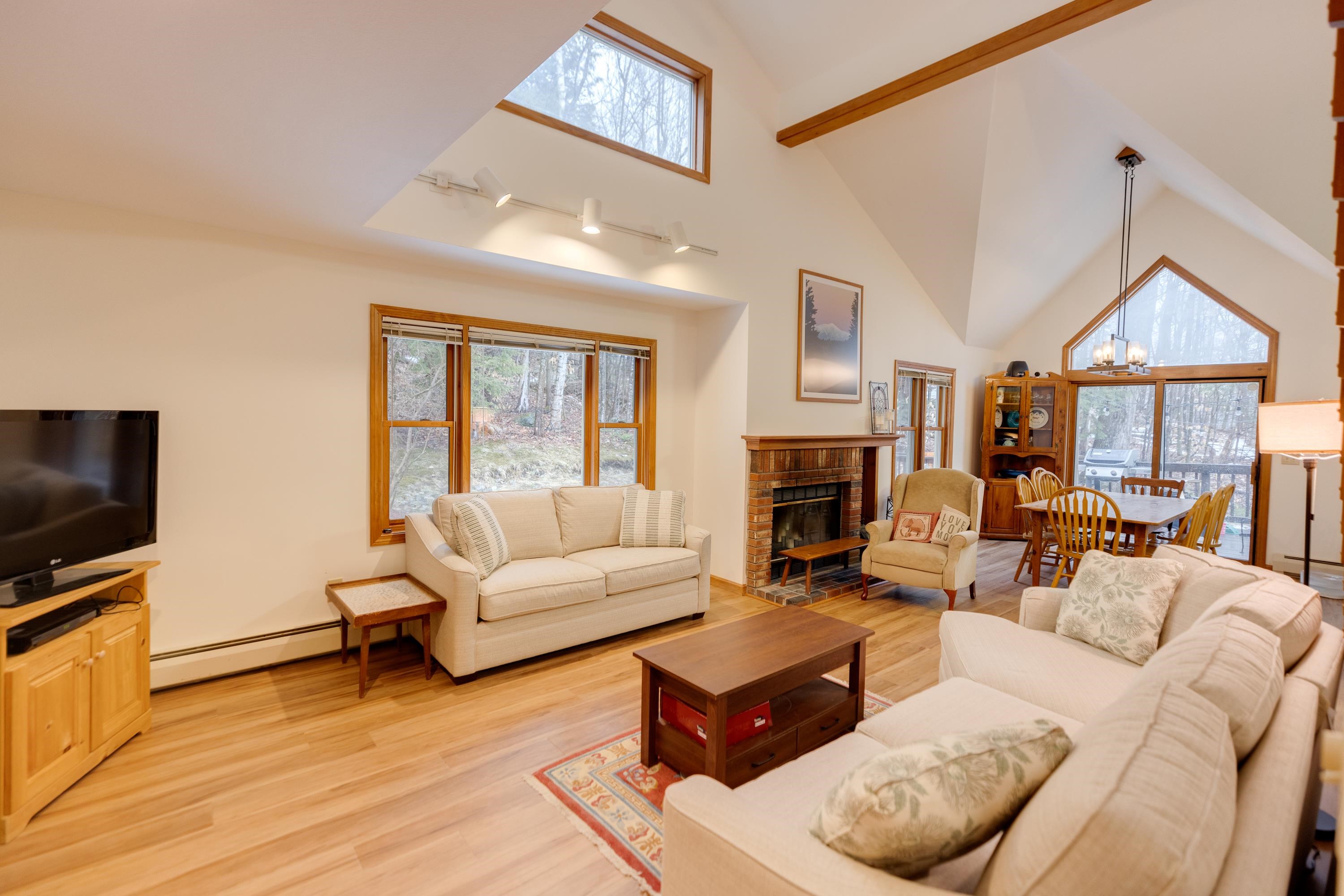 16 Hillside Circle Unit: 1