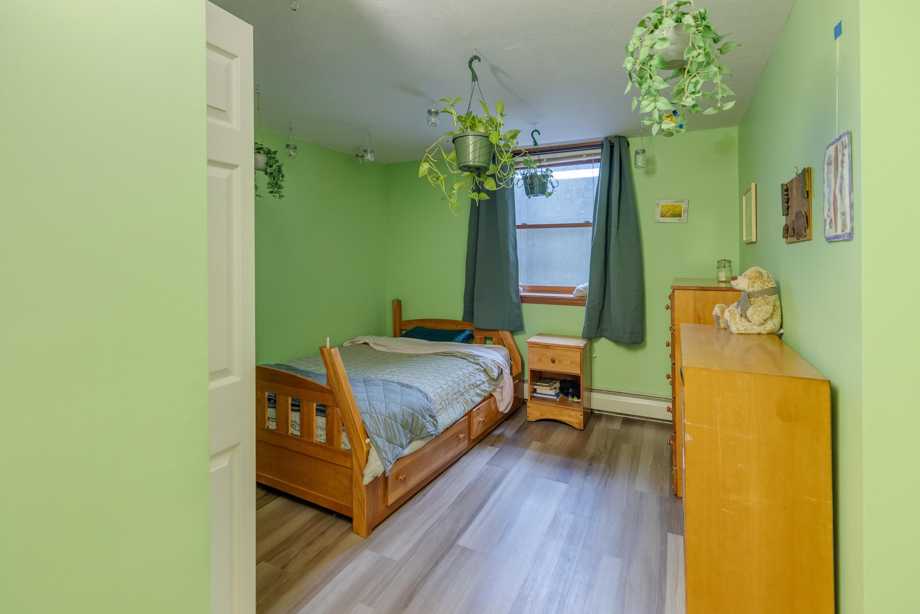 16 Hillside Circle Unit: 1