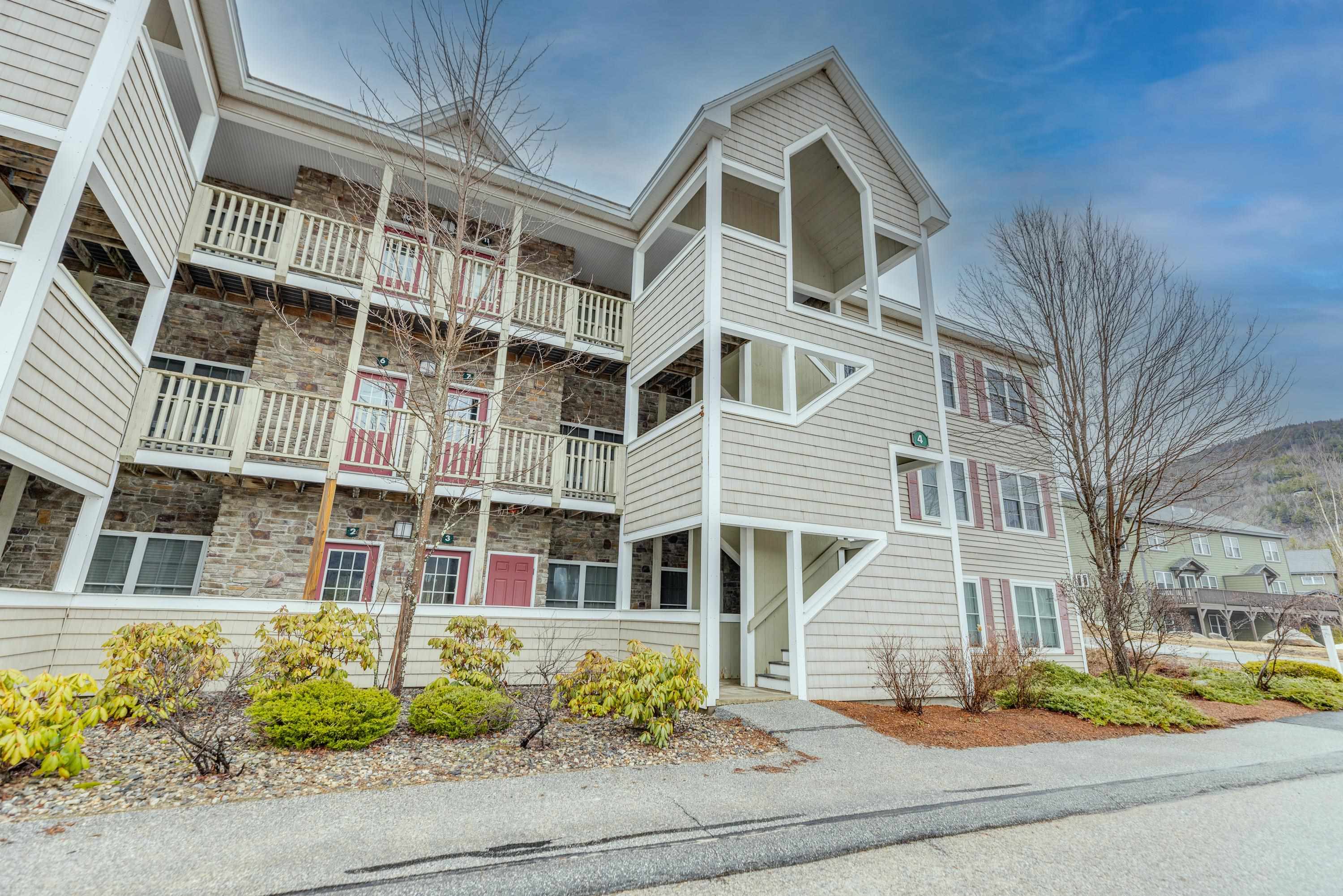 4 Twin Tip Terrace Unit: 4