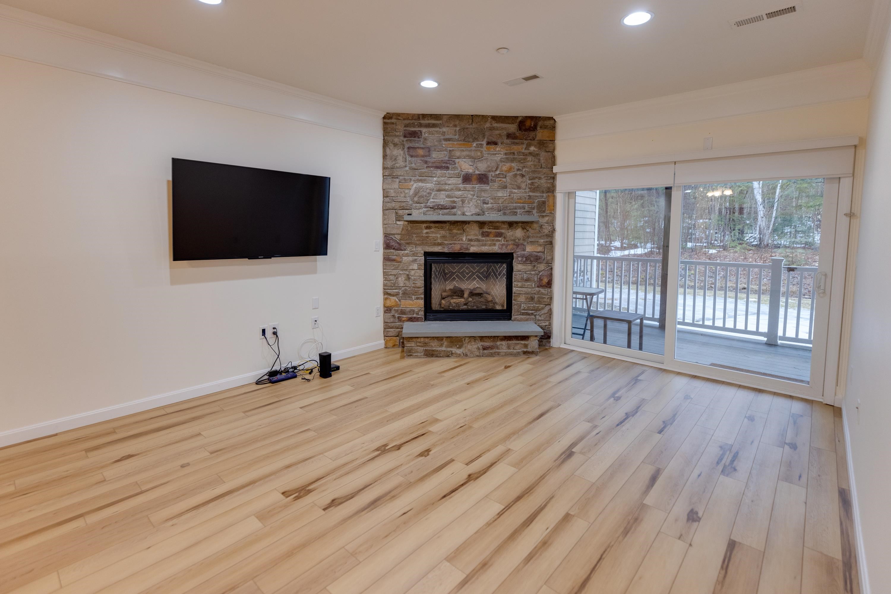 4 Twin Tip Terrace Unit: 4