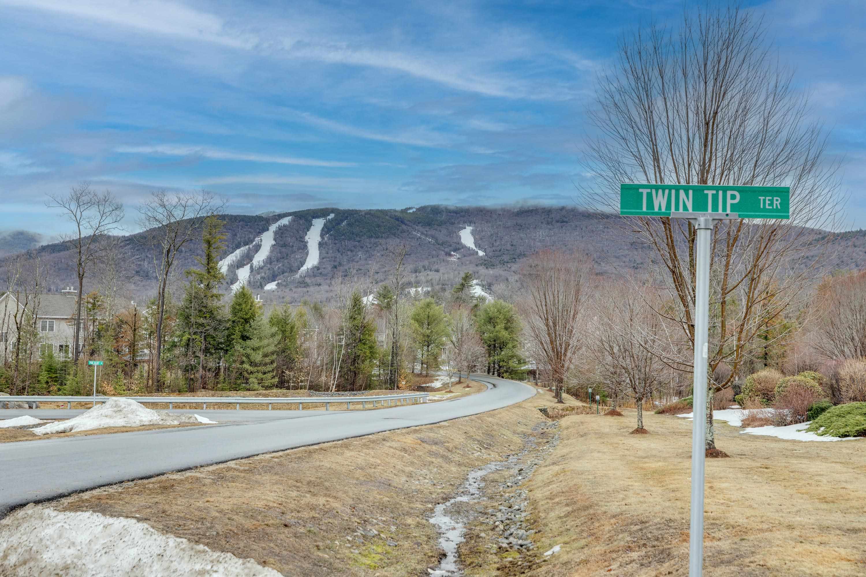 4 Twin Tip Terrace Unit: 4