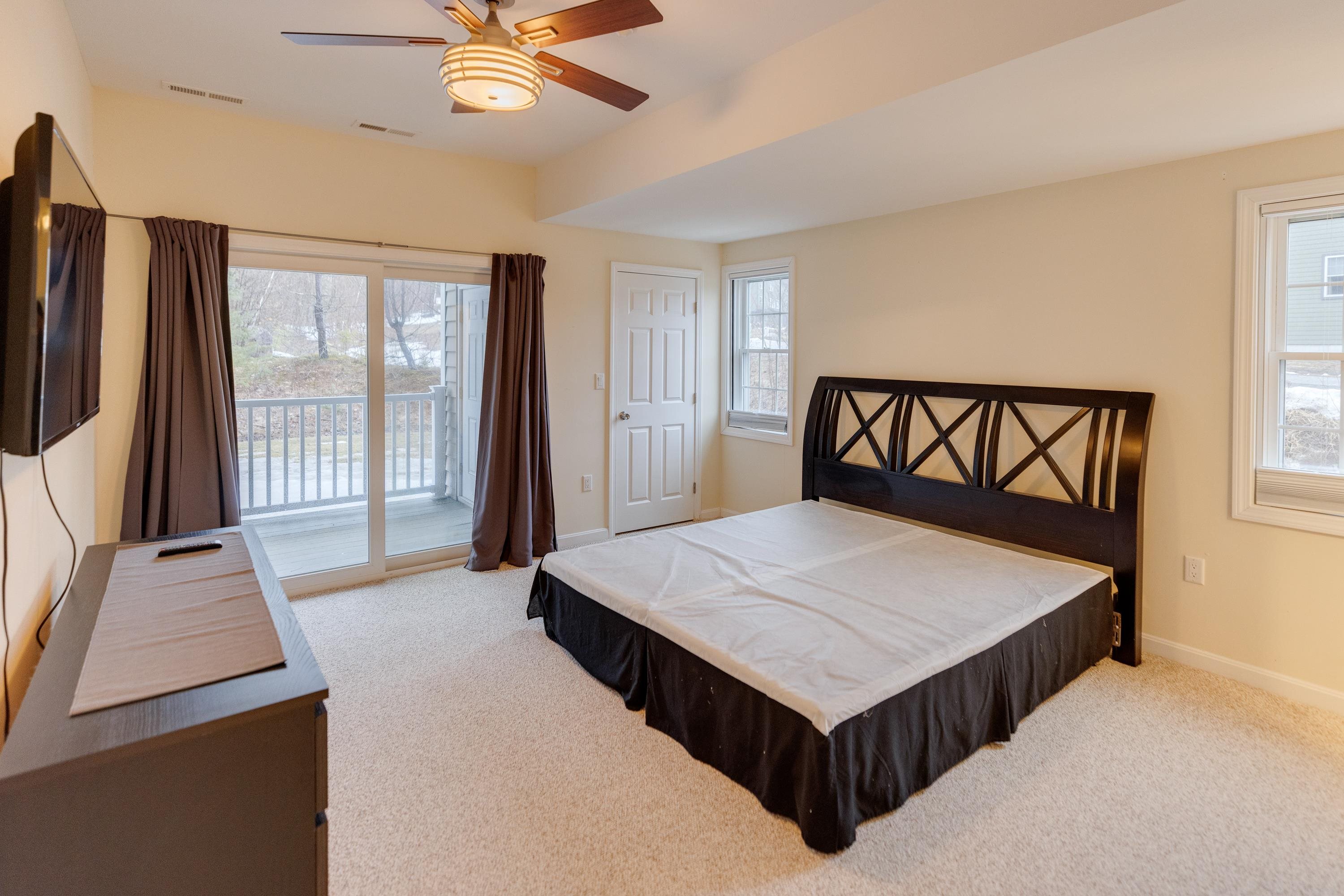 4 Twin Tip Terrace Unit: 4