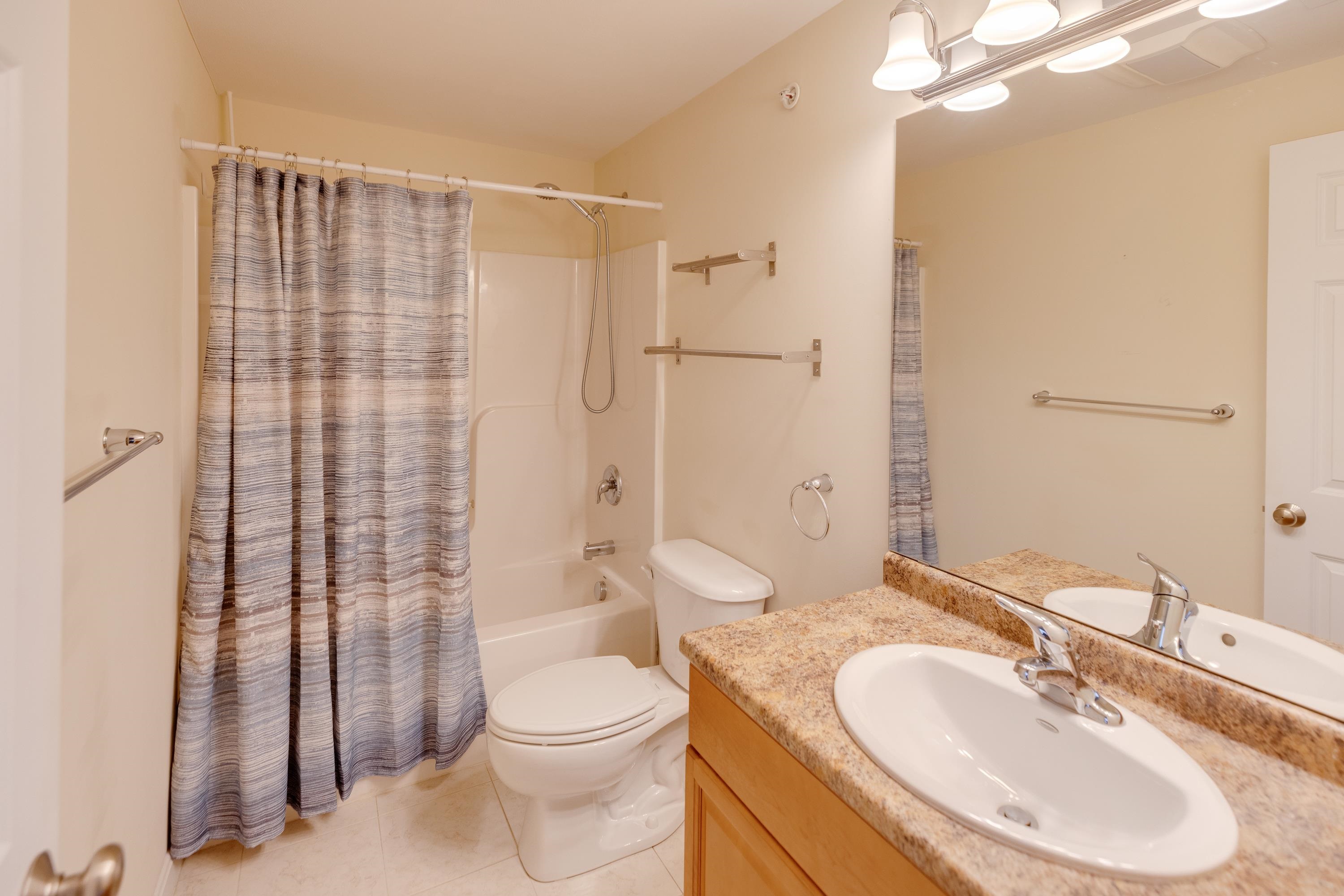 4 Twin Tip Terrace Unit: 4