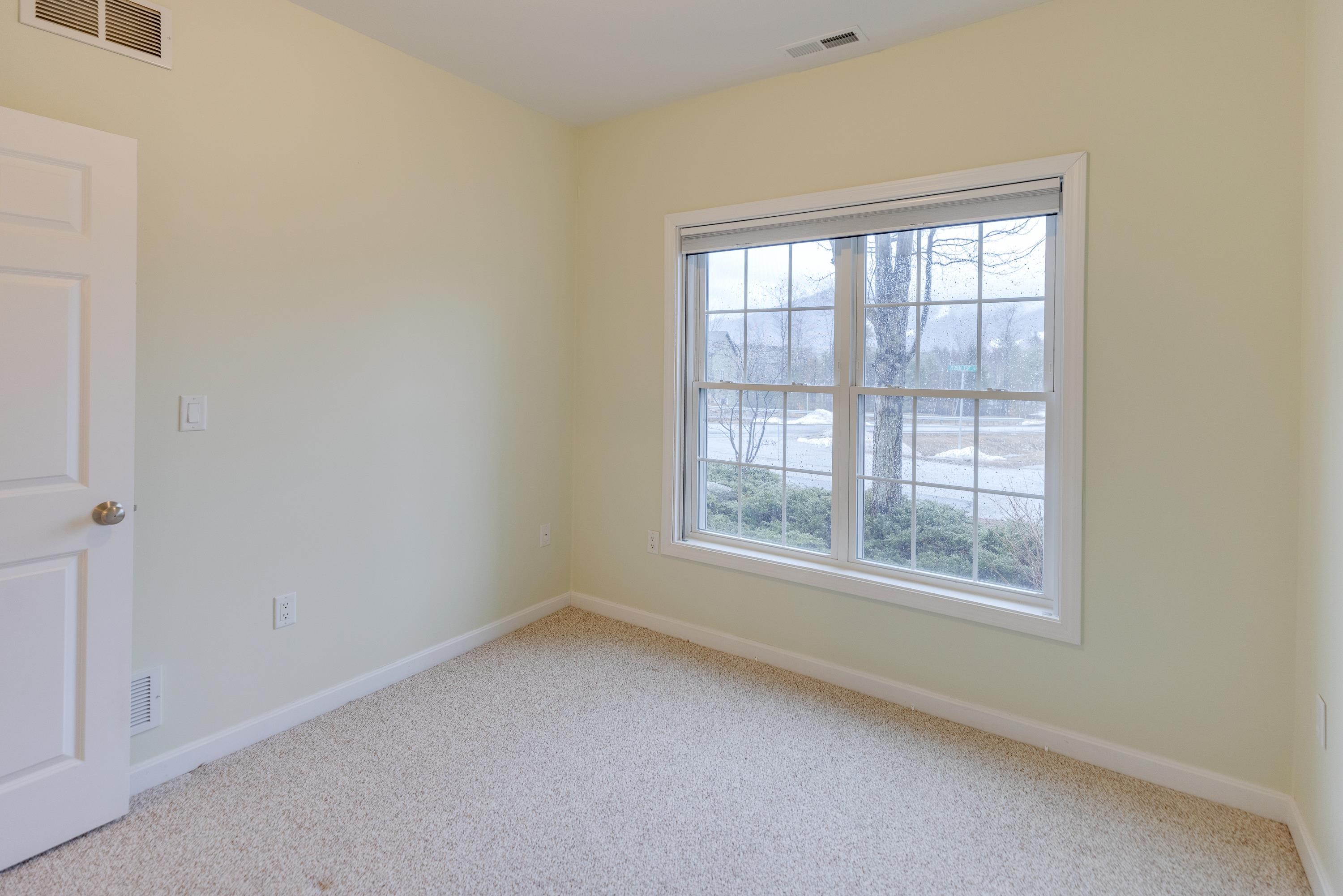 4 Twin Tip Terrace Unit: 4