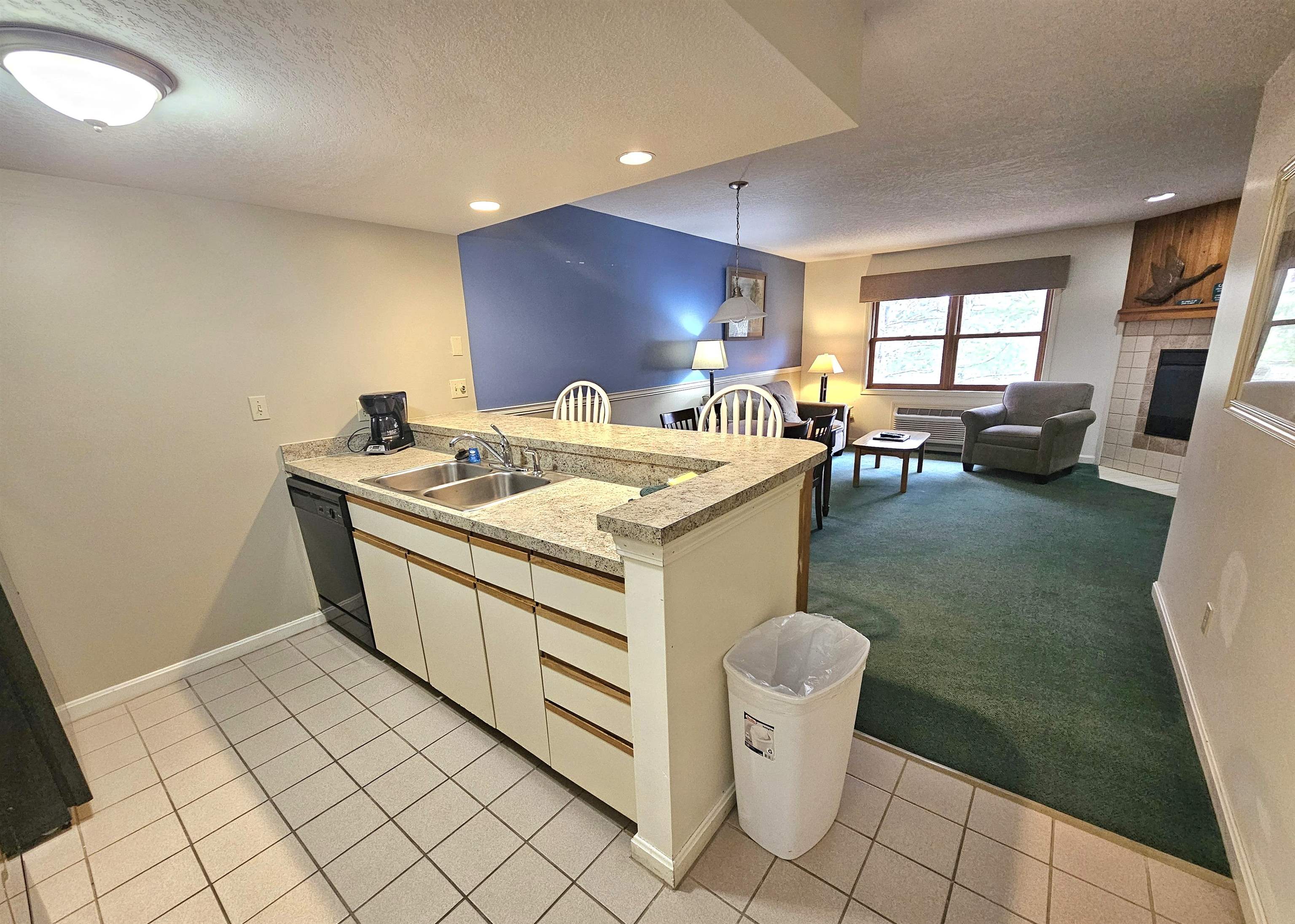 164 Deer Park Drive Unit: 172 C