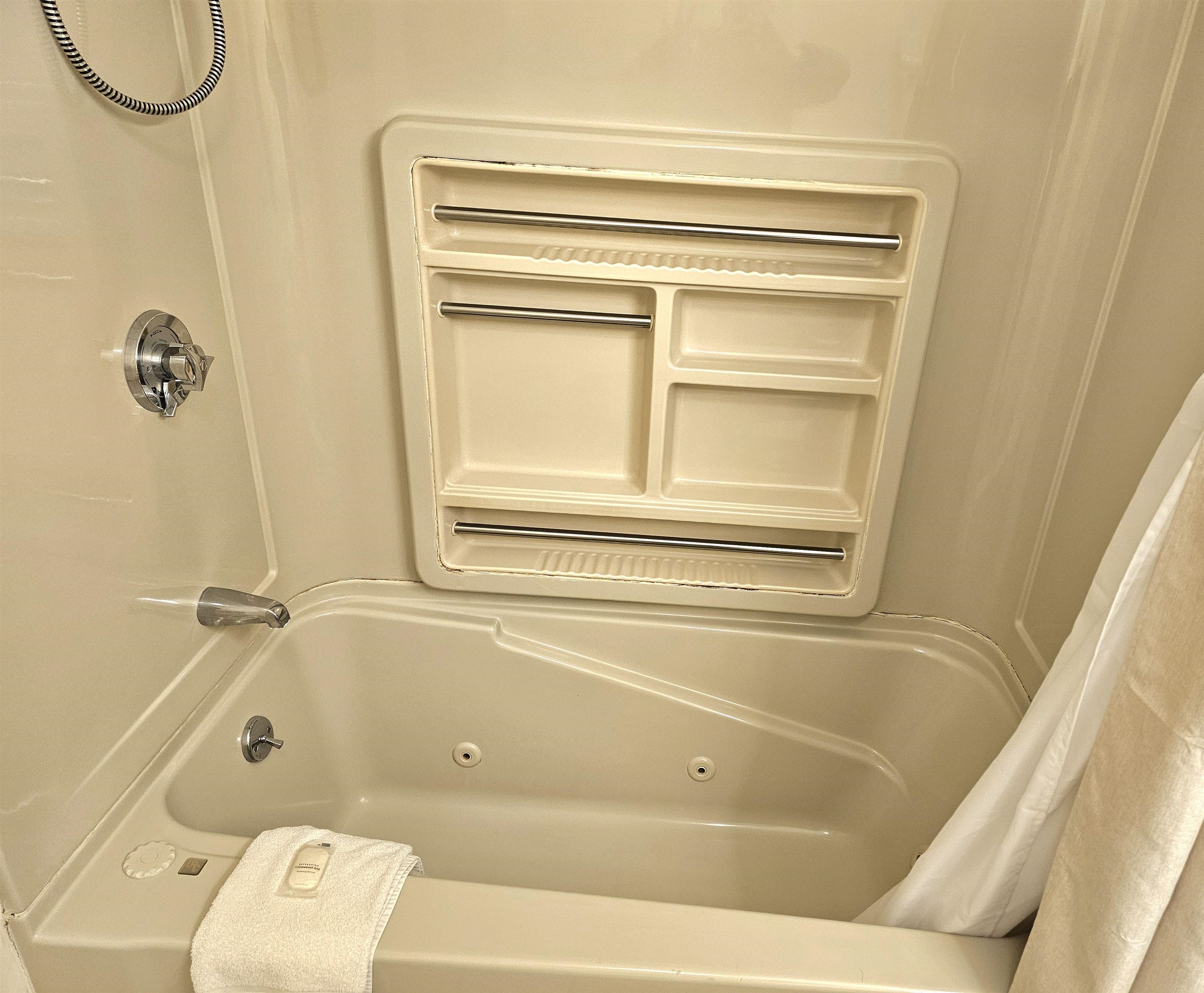 164 Deer Park Drive Unit: 172 C