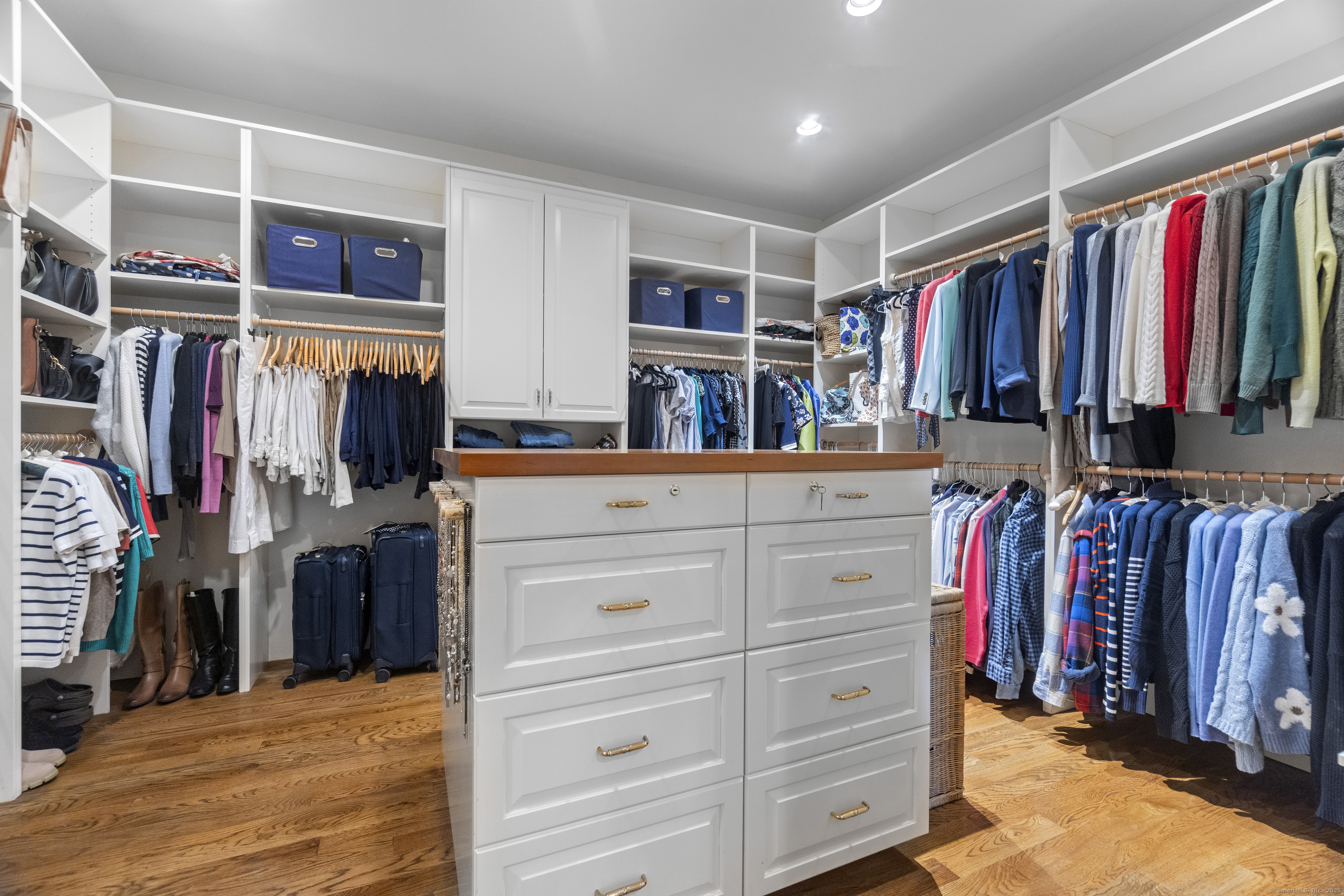3 Ridgebury Road