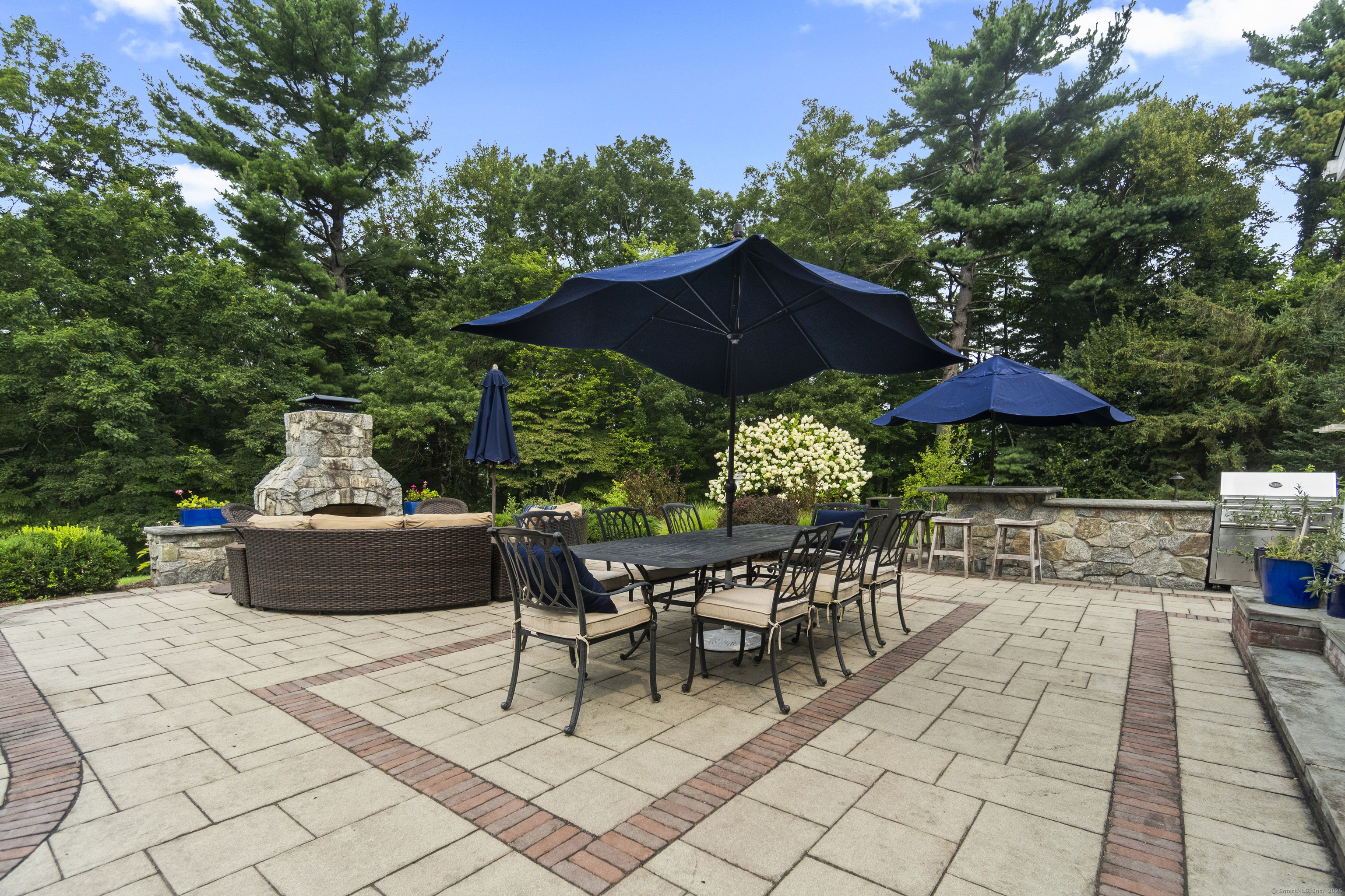 3 Ridgebury Road