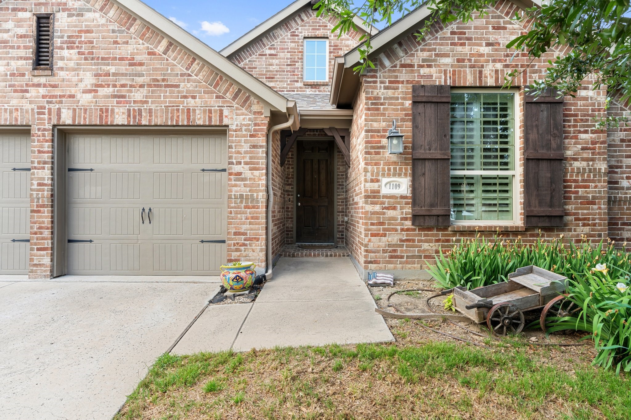 1109 Hot Springs Way