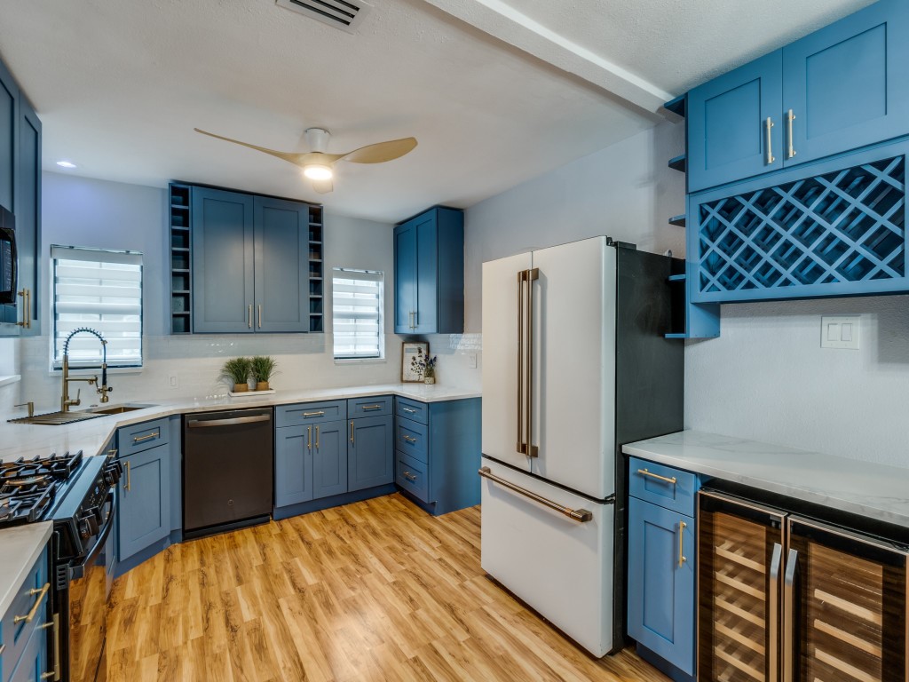 5739 Ellsworth Avenue