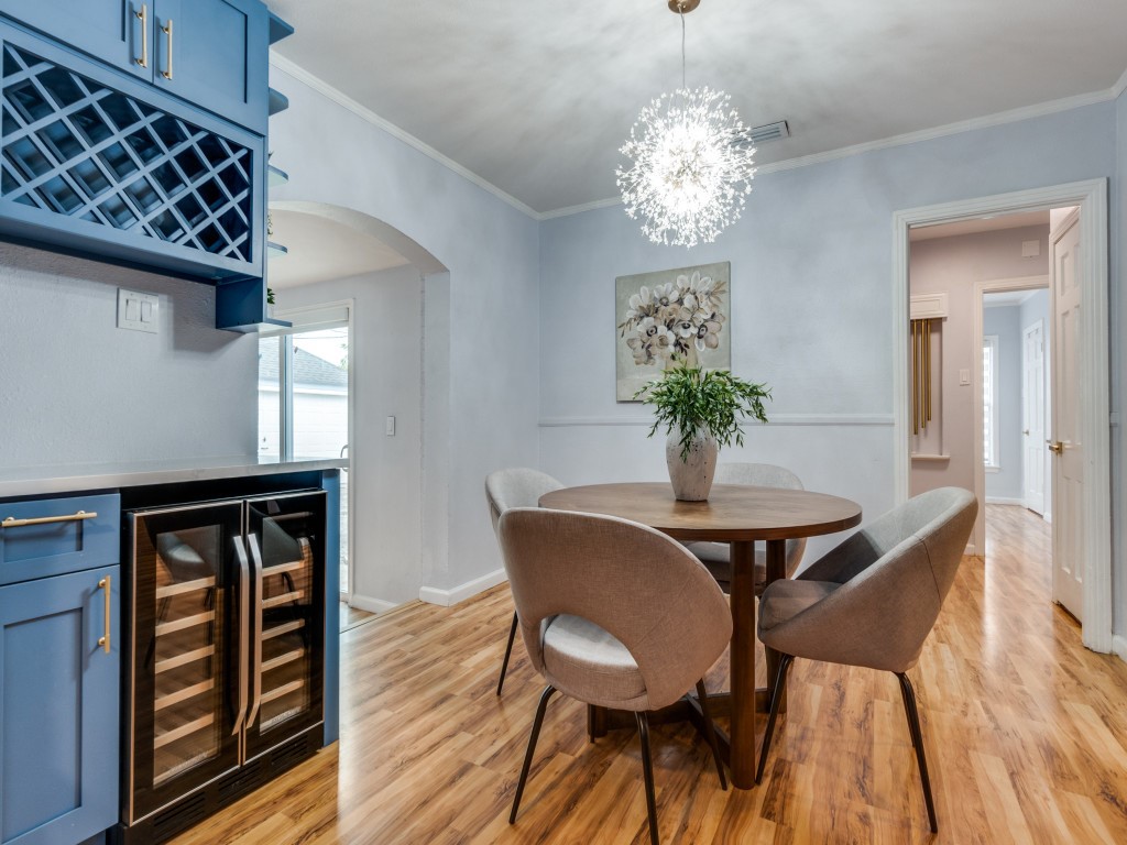 5739 Ellsworth Avenue