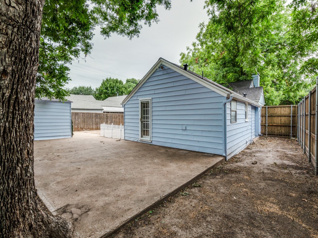 5739 Ellsworth Avenue