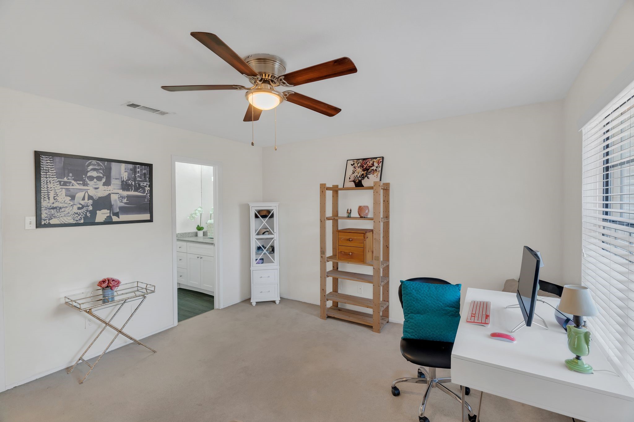 2503 Tierra 1