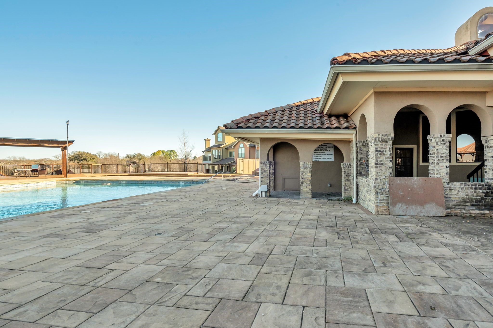 2503 Tierra 1