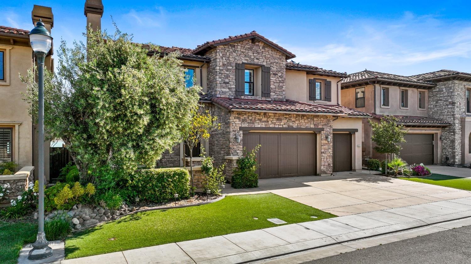 3977 Castellina Way