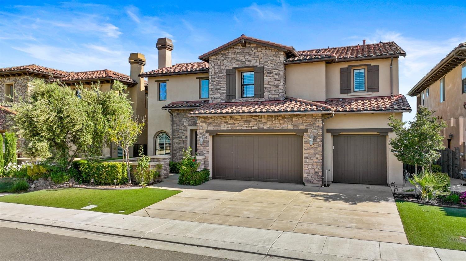 3977 Castellina Way