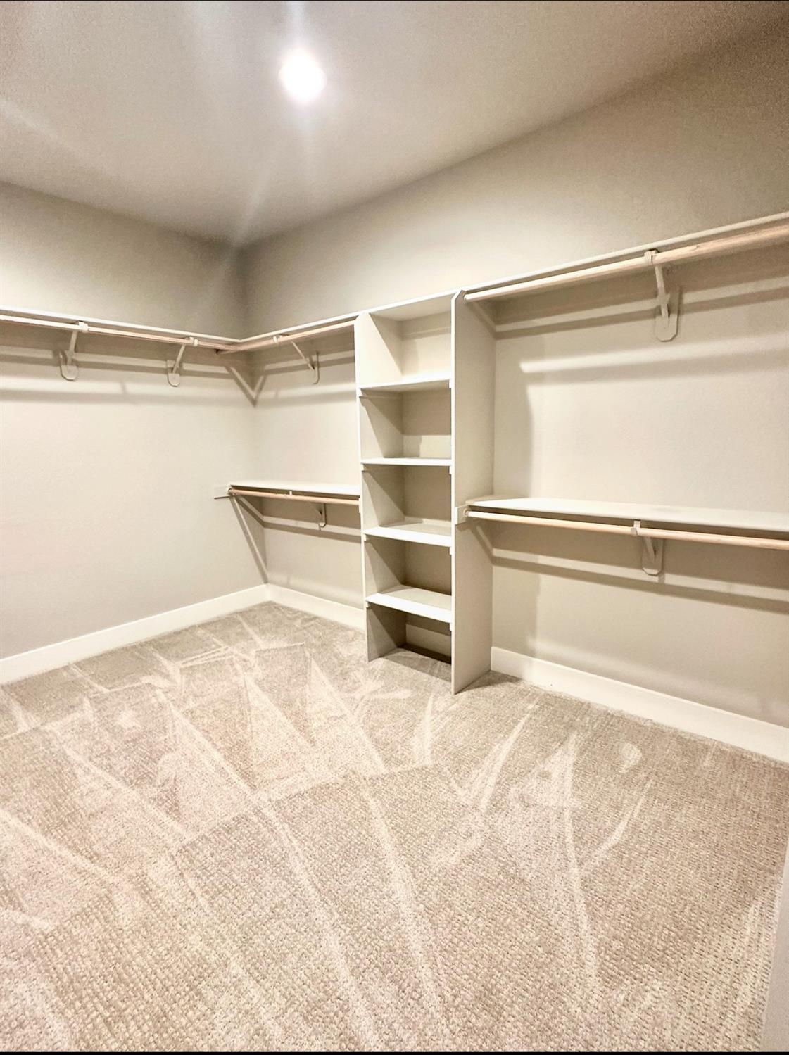 2589 Gantry Drive