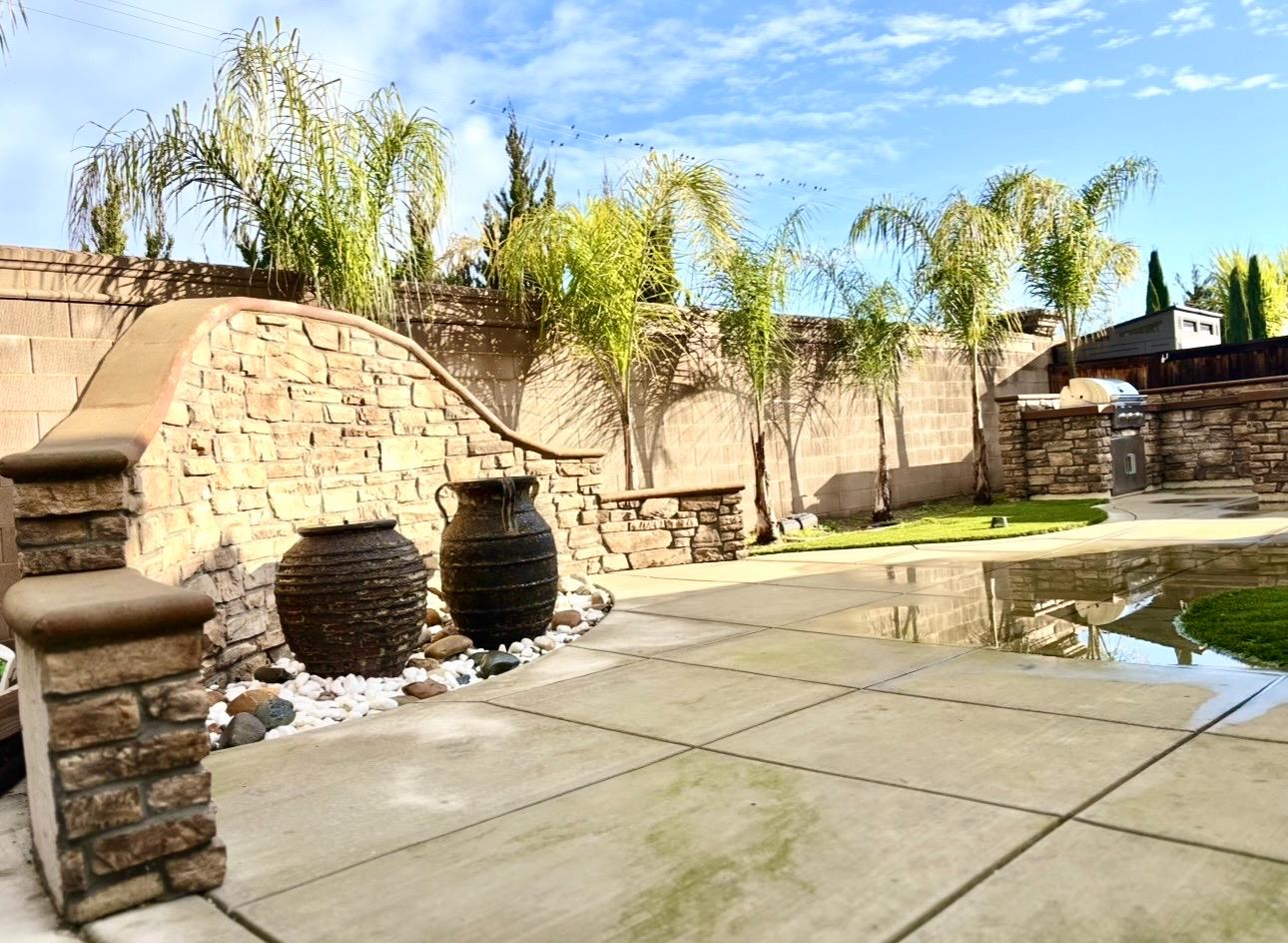 1489 Veteran Street