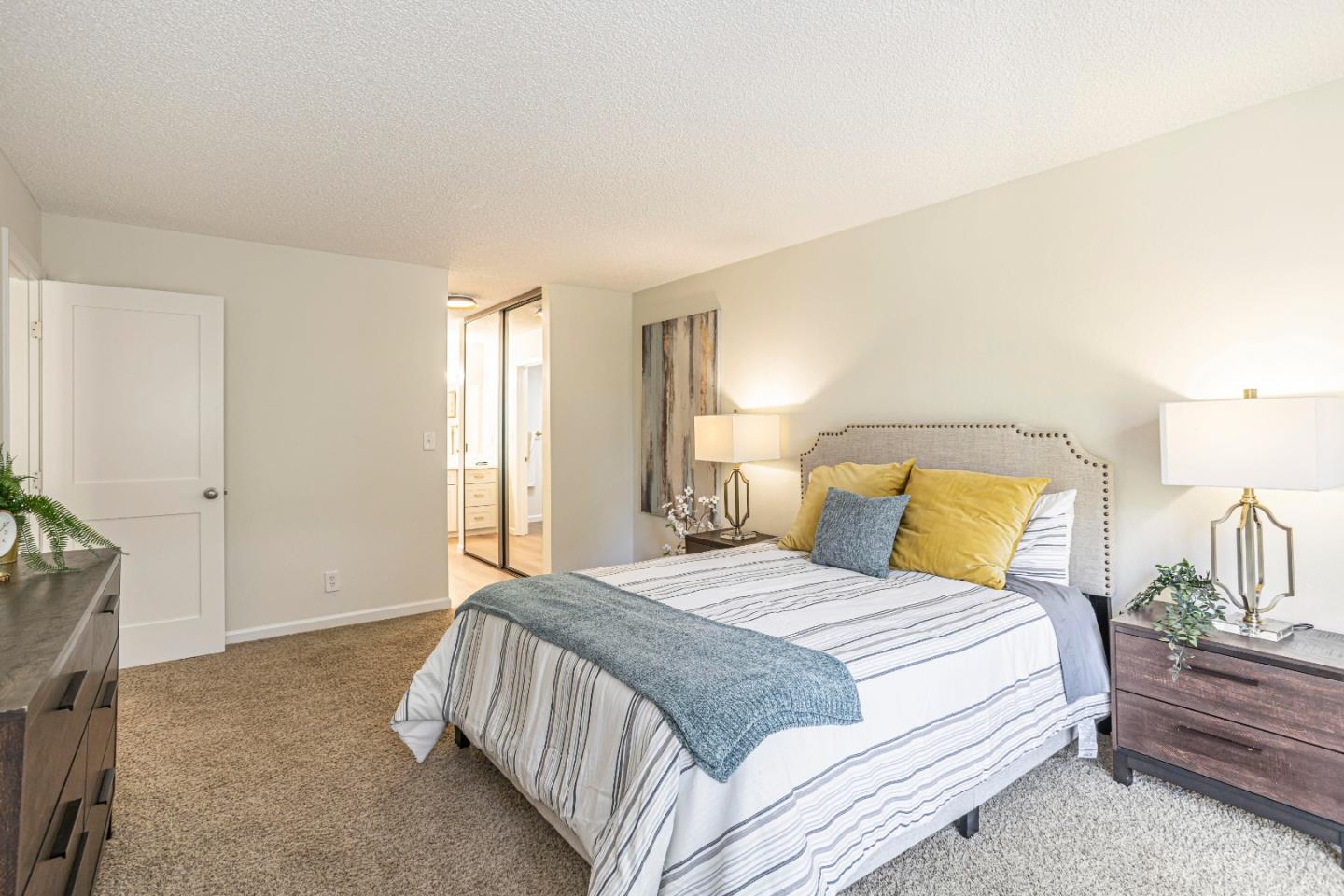 1033 Crestview DR 309