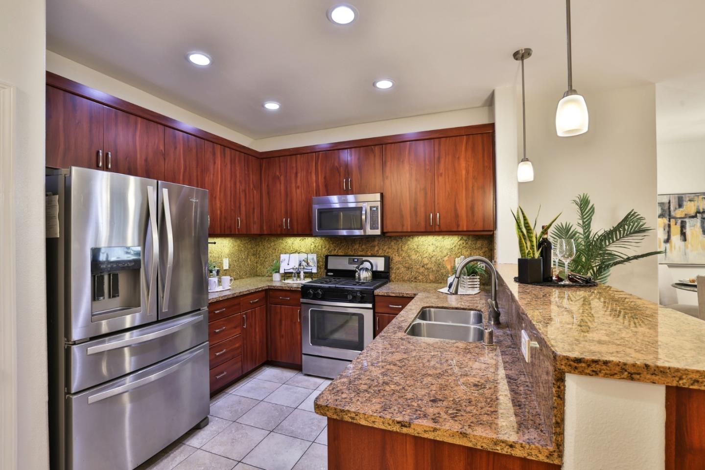 1101 S Main ST 118