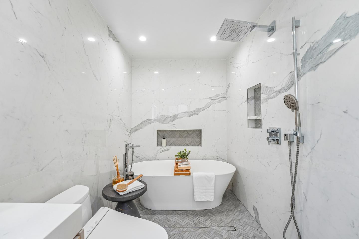 1470 Caliente