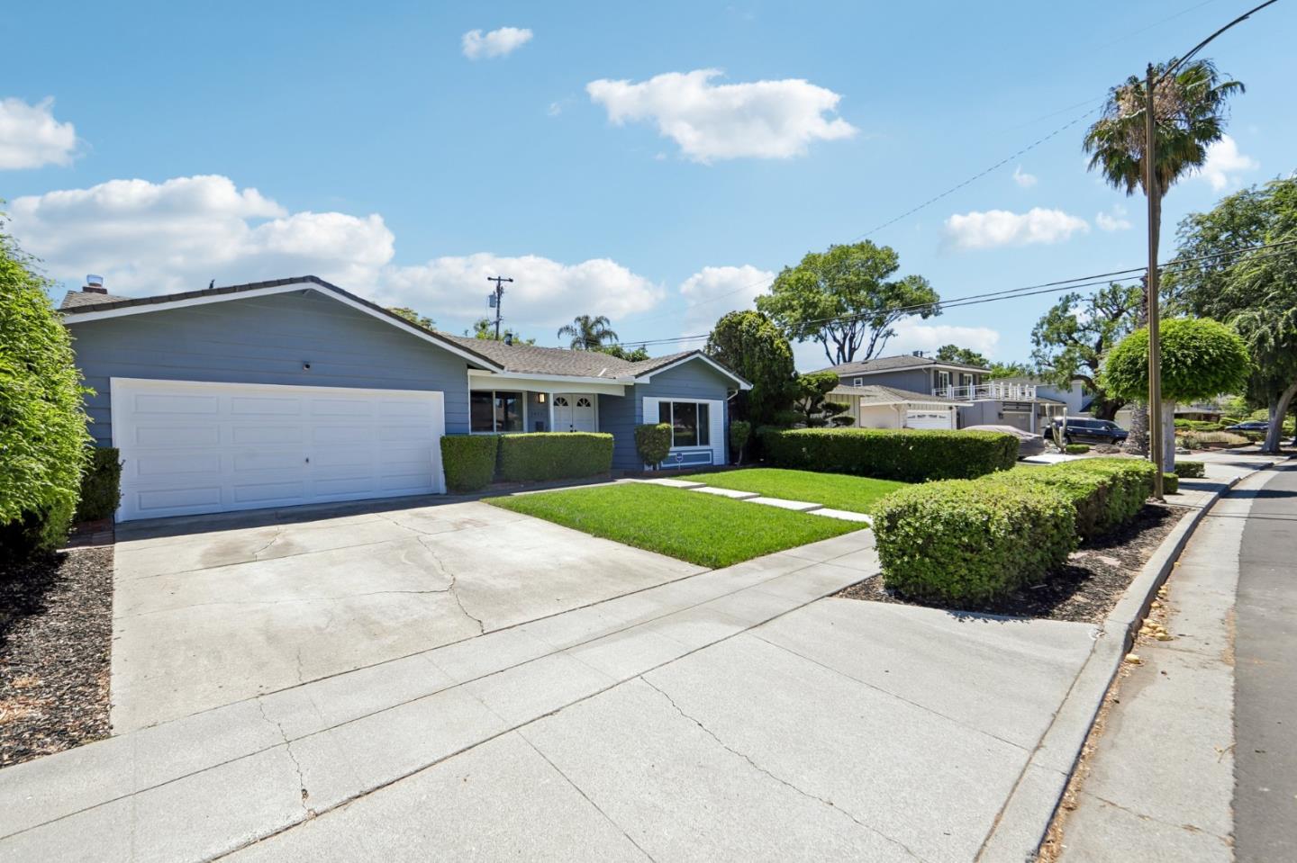 5933 Dunn Avenue