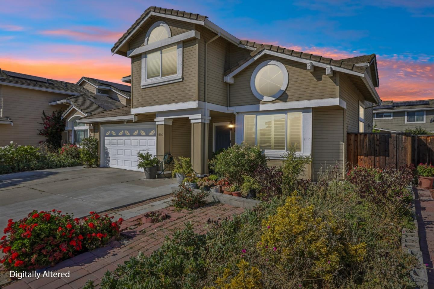 1916 Ridgemont DR