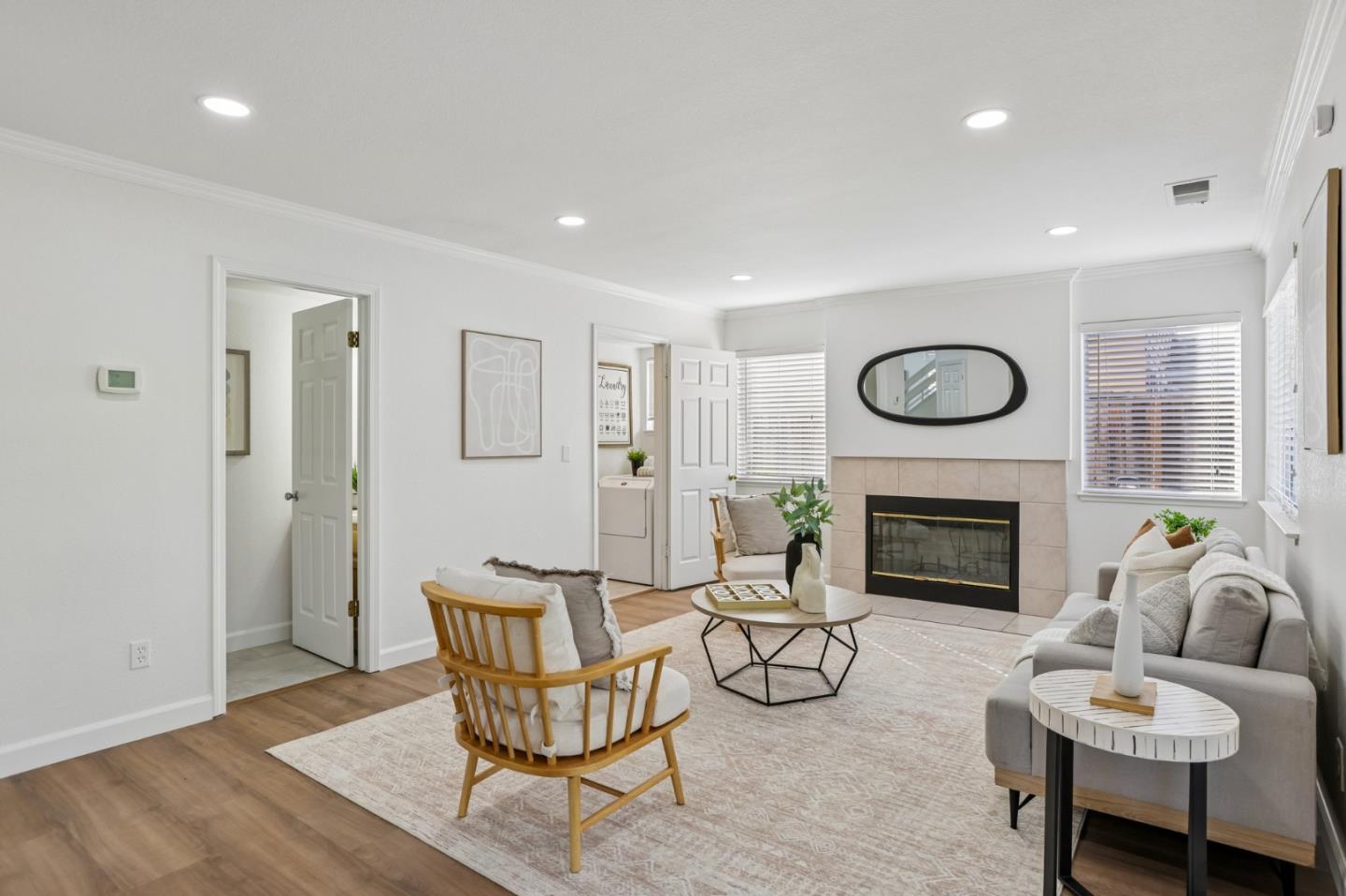 1916 Ridgemont DR