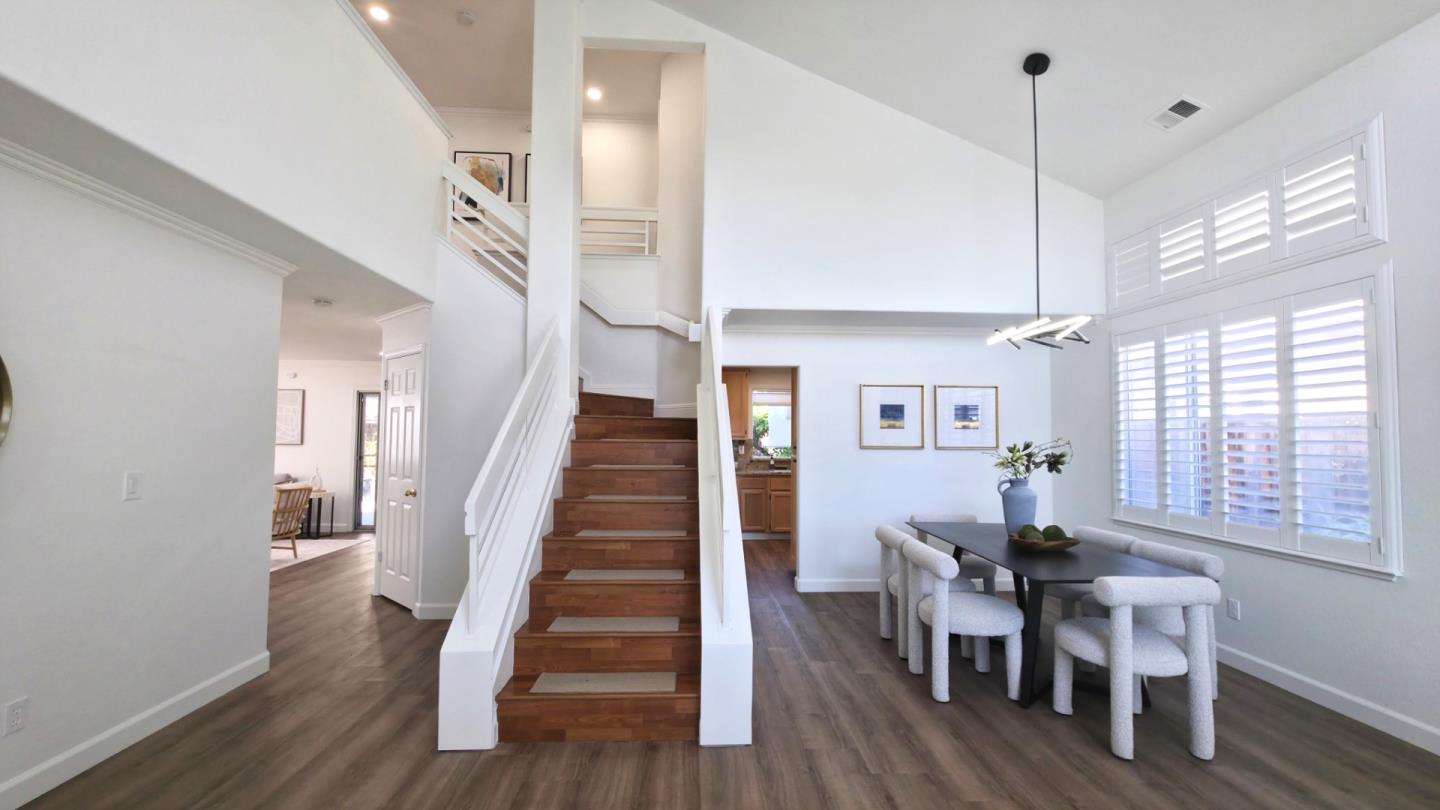 1916 Ridgemont DR