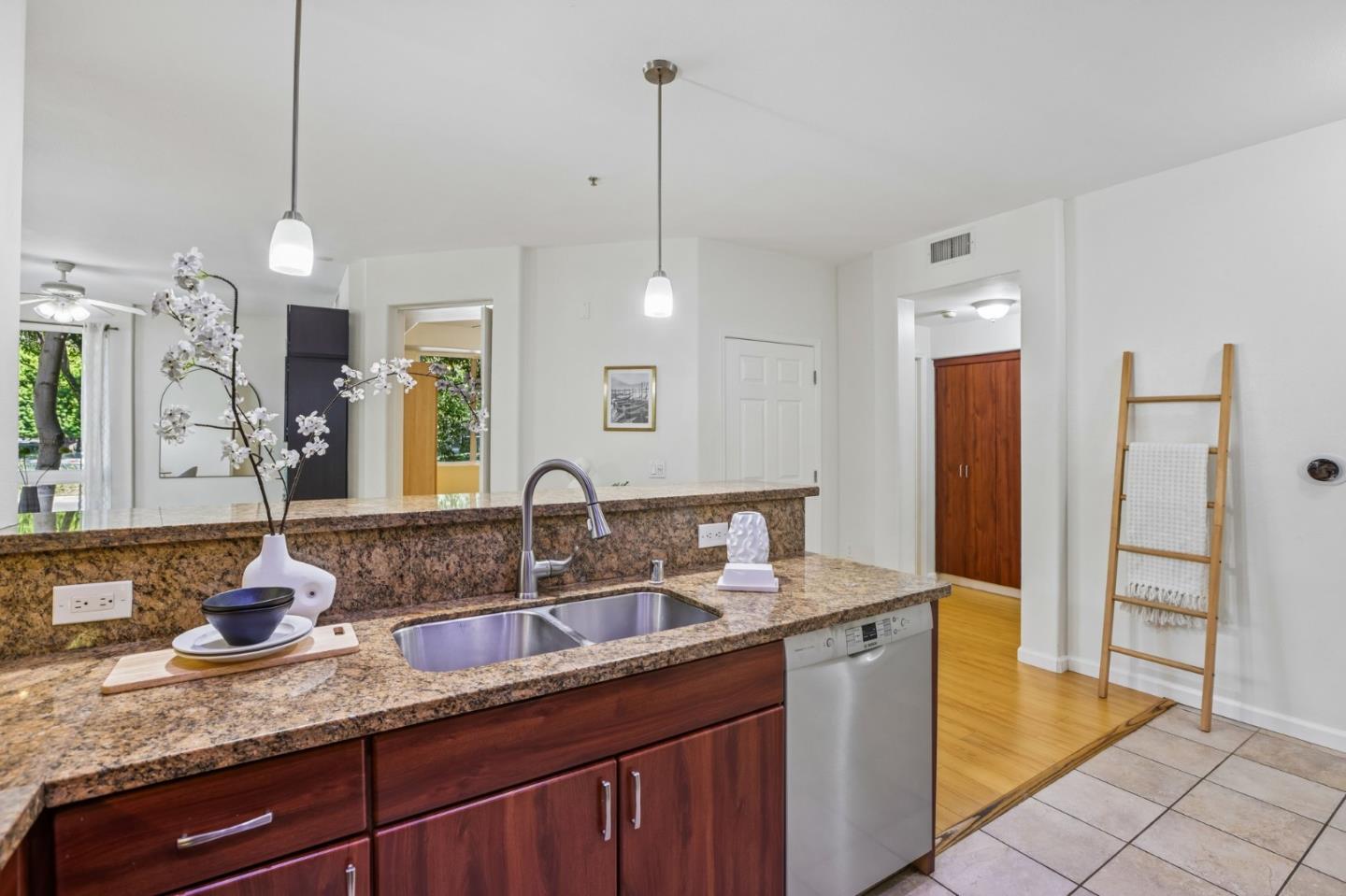 1101 S Main ST 118