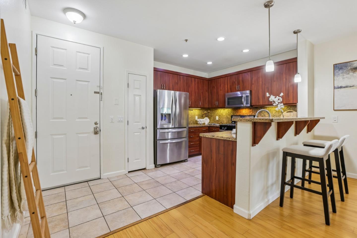 1101 S Main ST 118