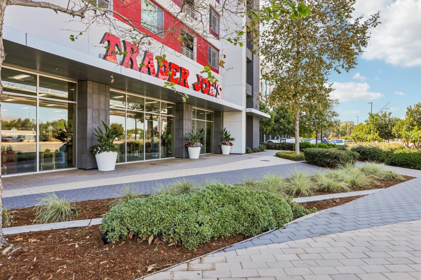 1101 S Main ST 118