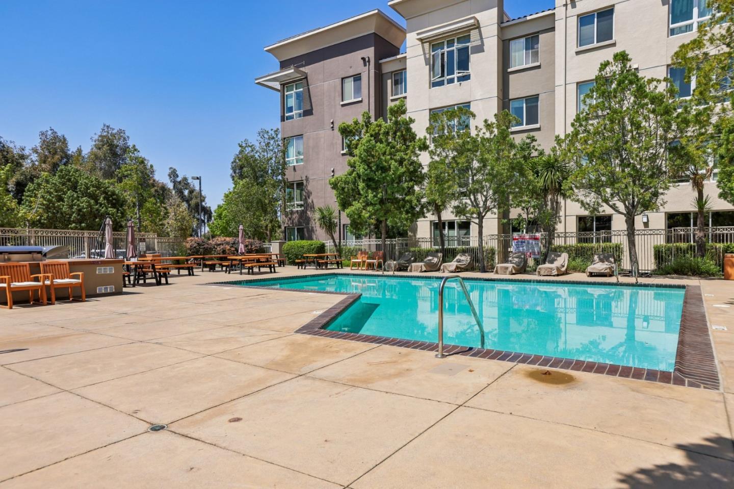 1101 S Main ST 118