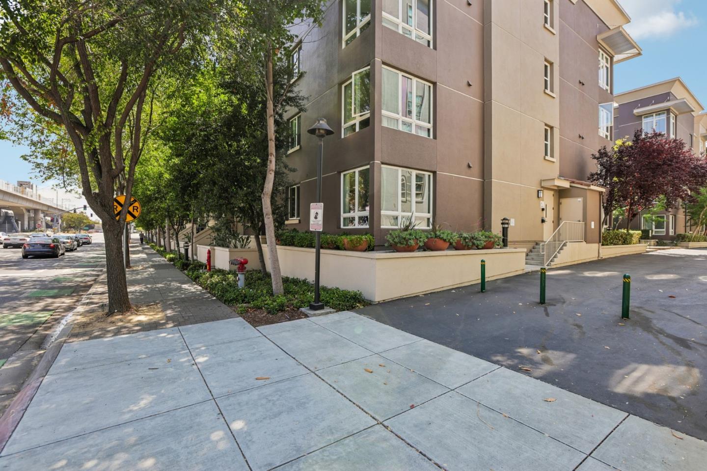 1101 S Main ST 118