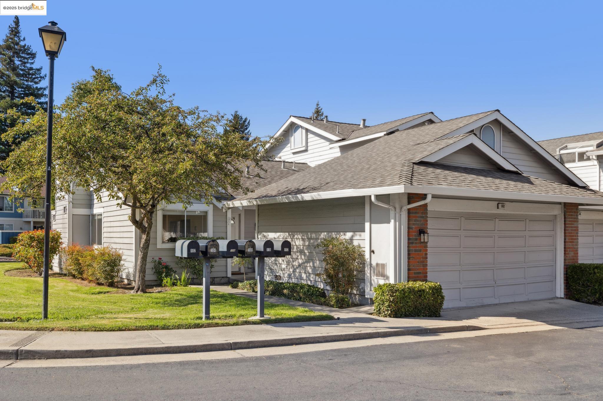 102 South Wildwood # 102