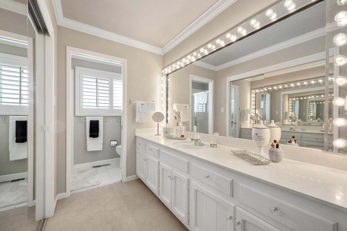 1980 Camino De Los Robles