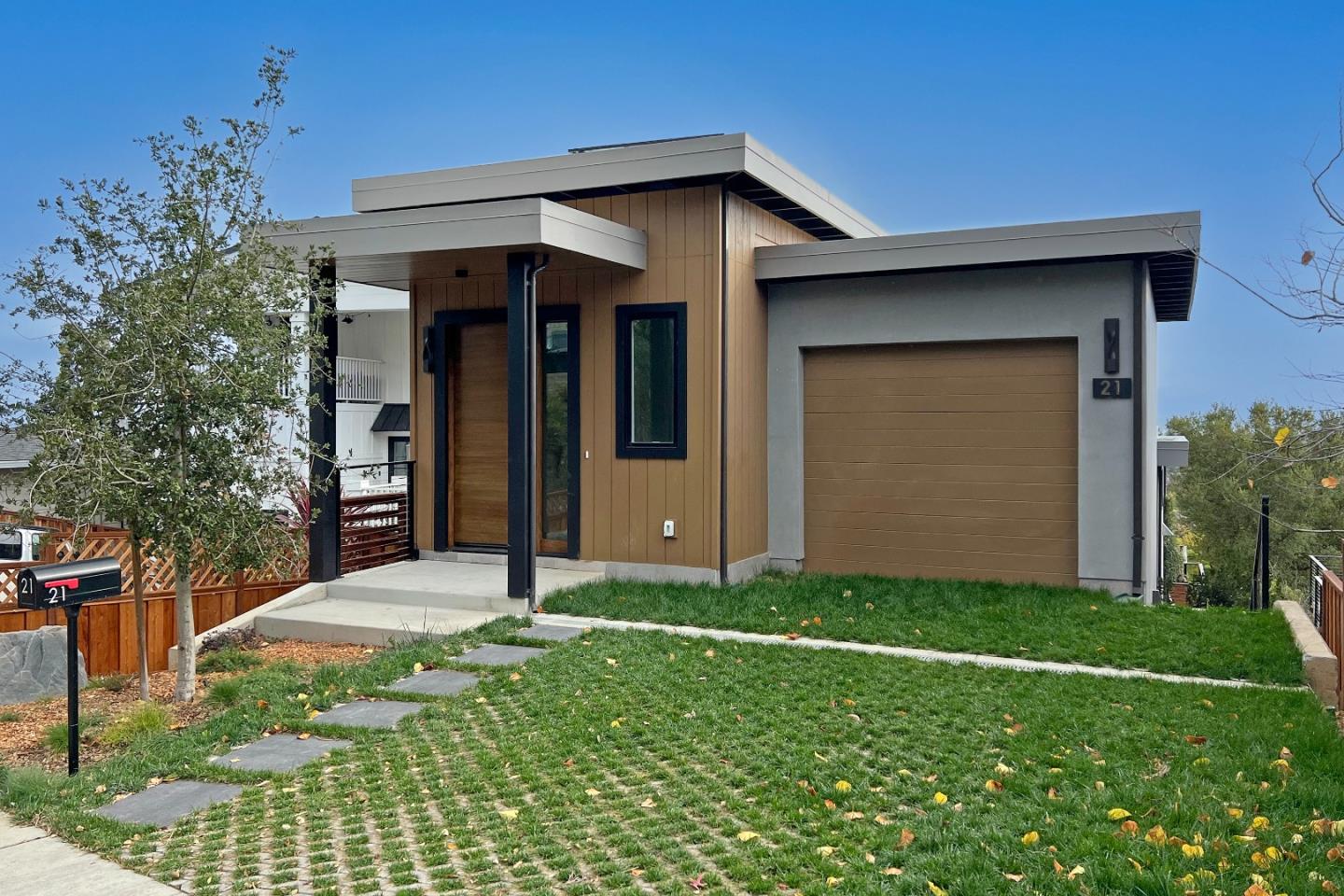 21 Highland Avenue