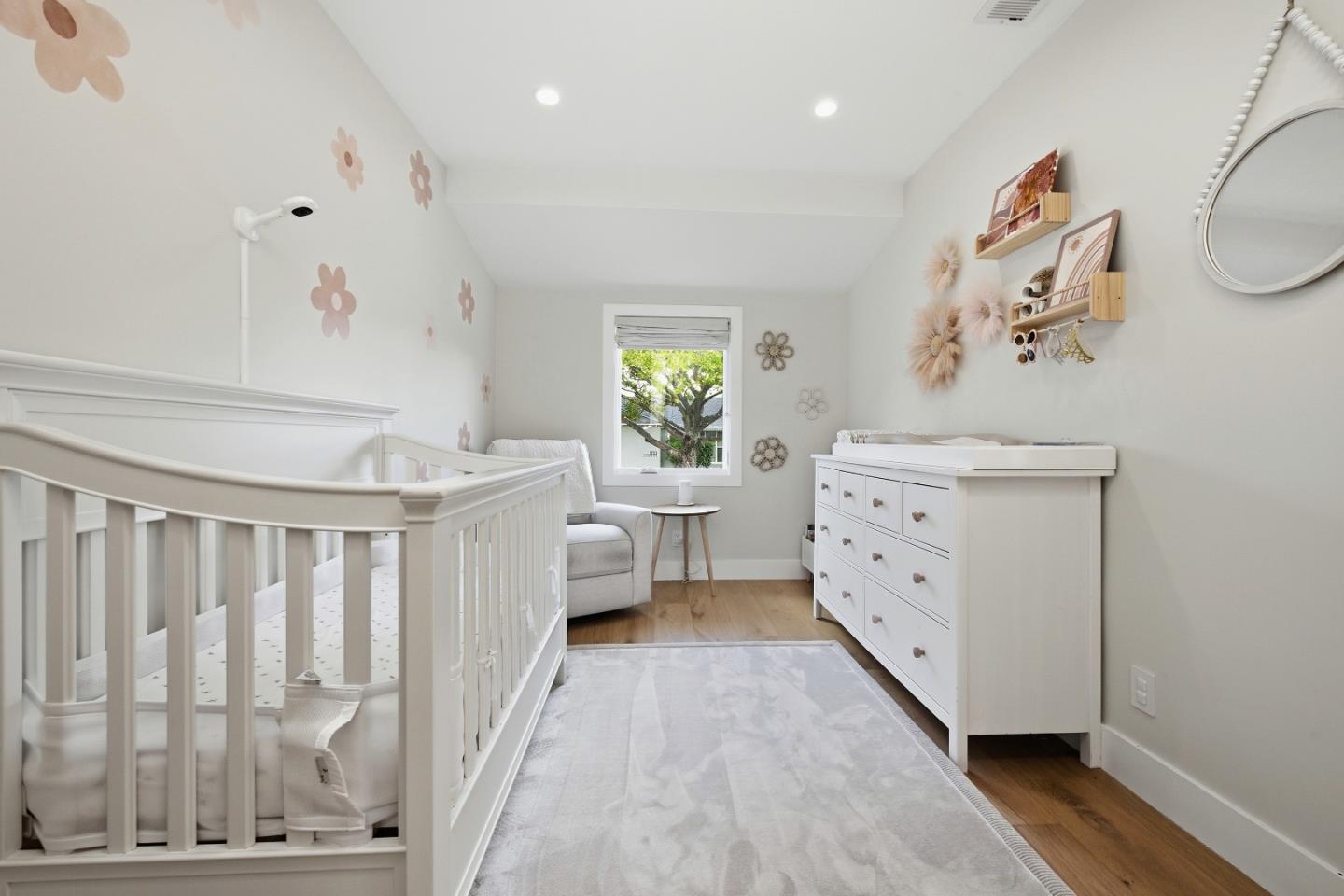 1129 Clovelly Lane