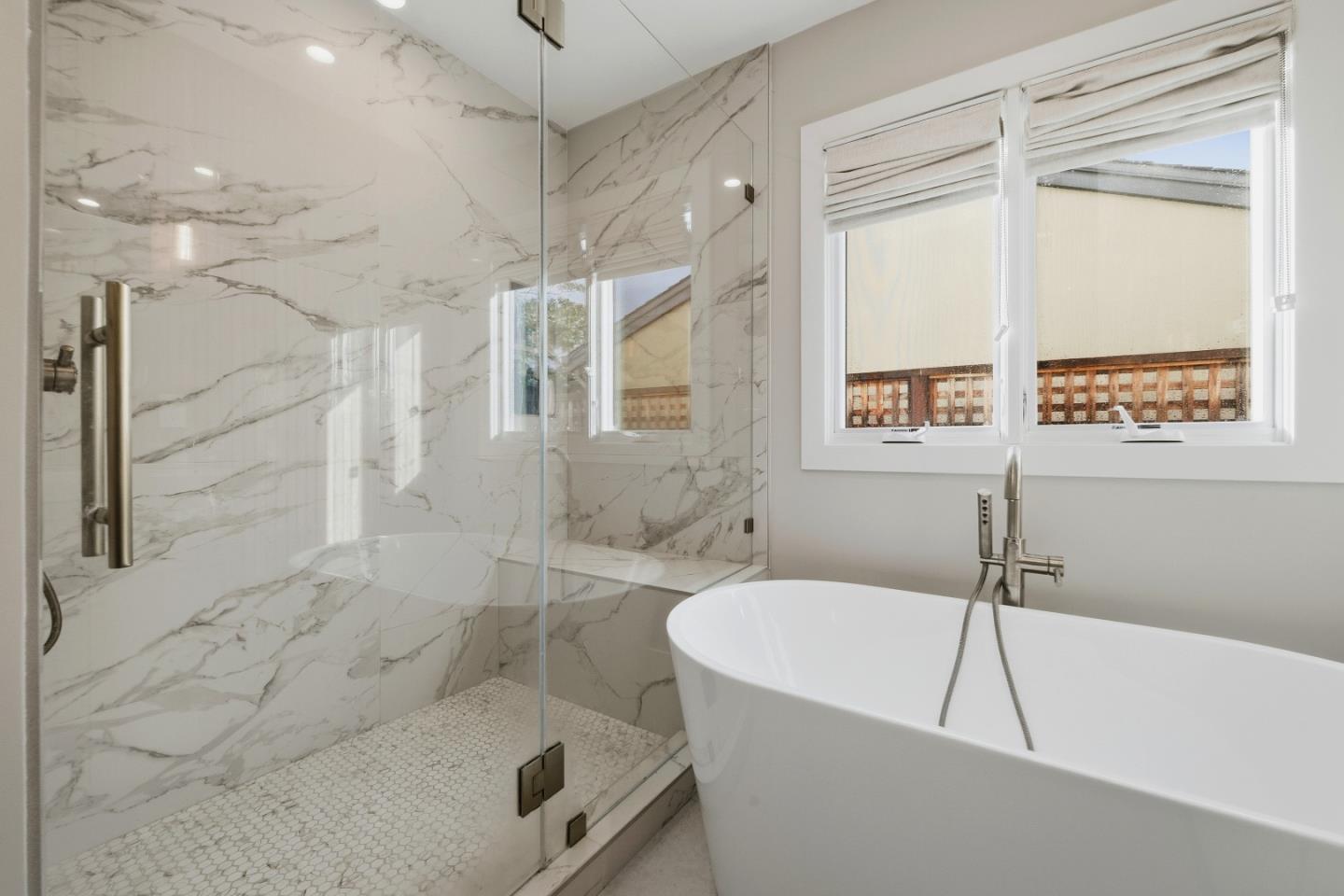 1129 Clovelly Lane