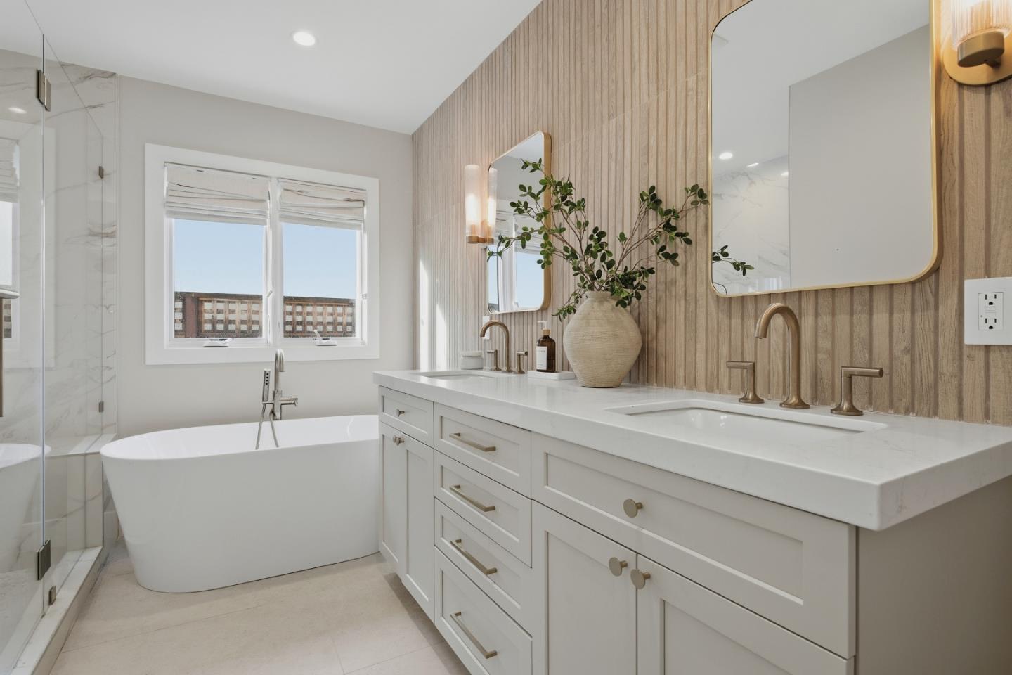 1129 Clovelly Lane