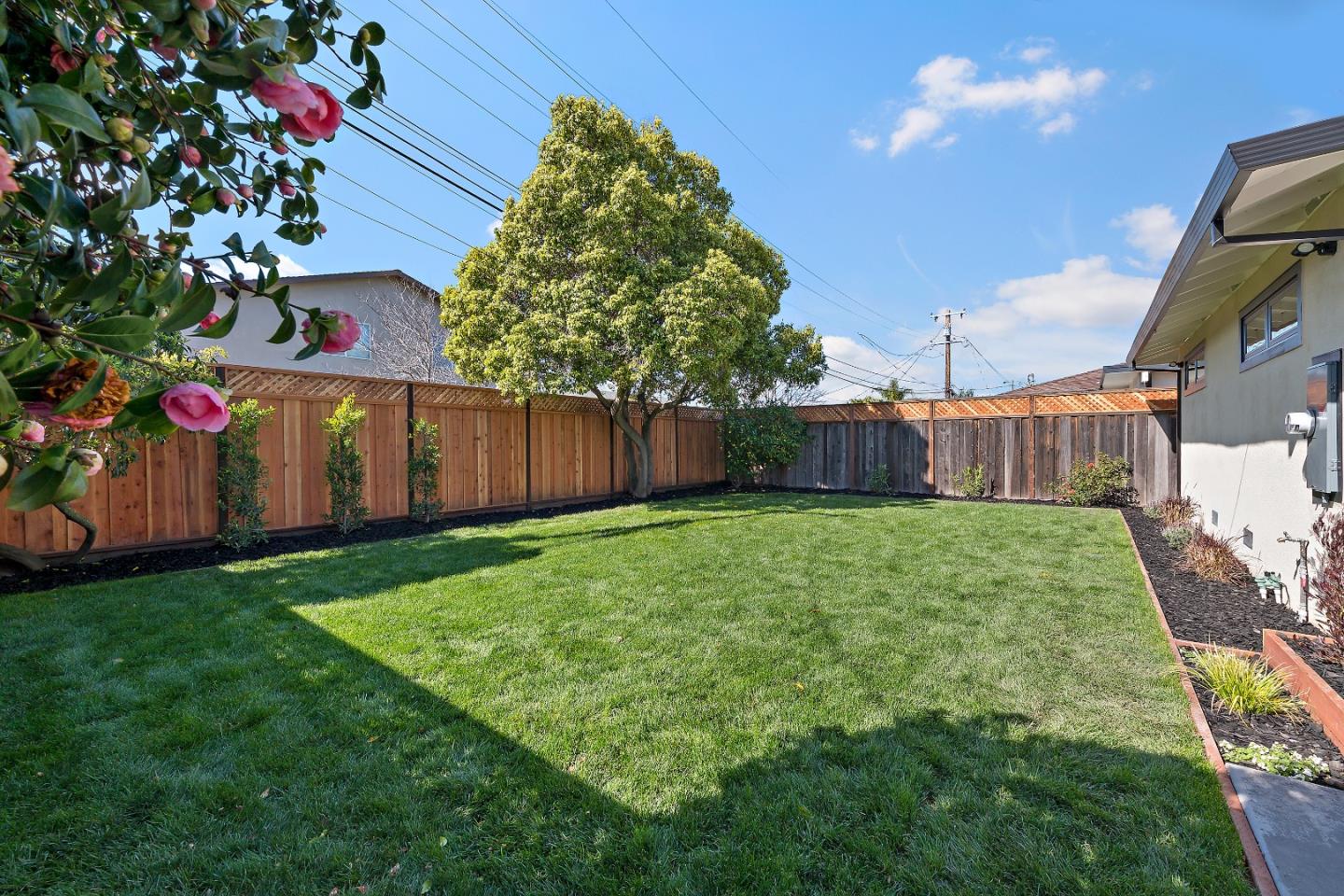 2090 Potomac Way
