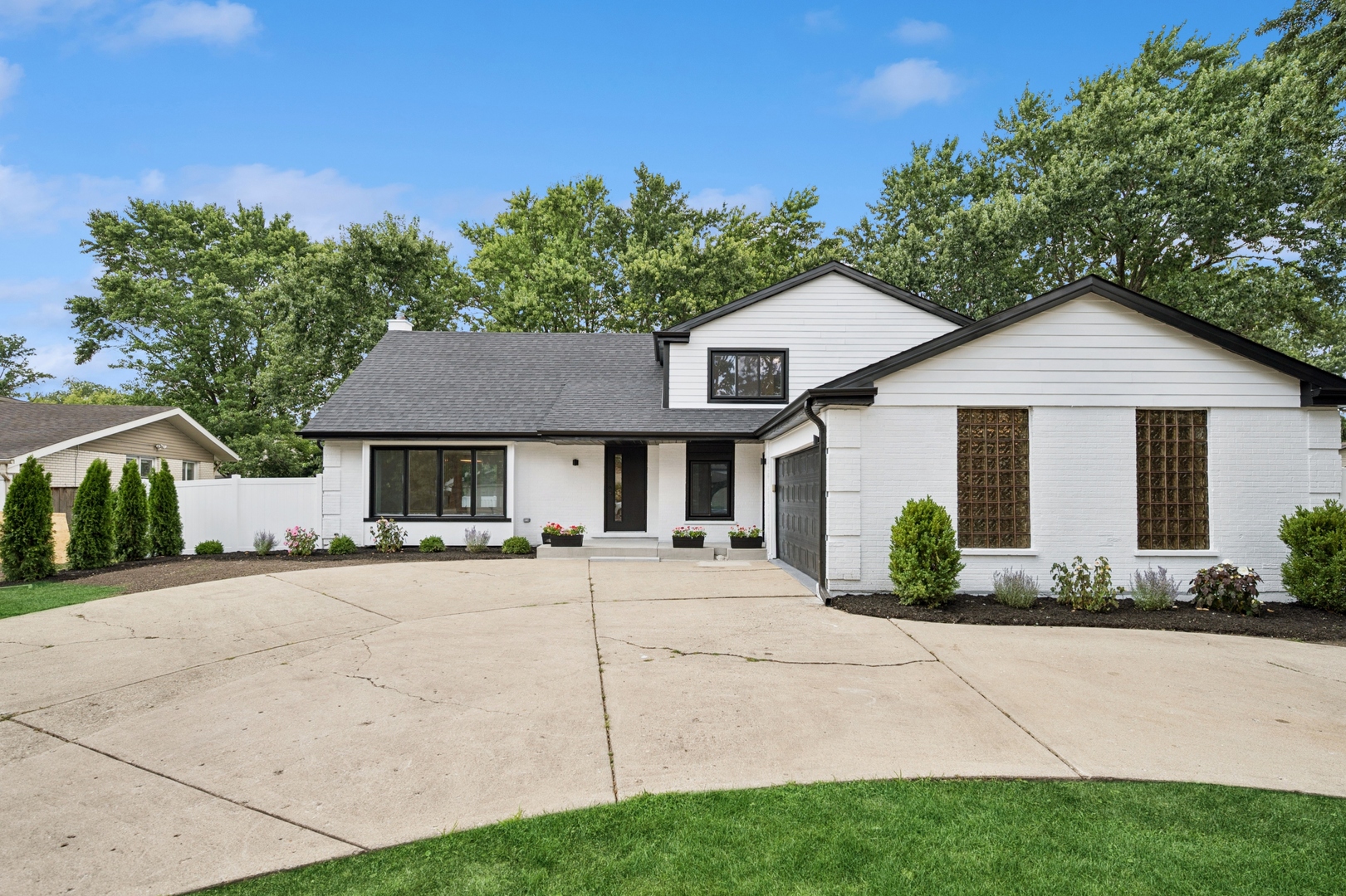 4035 Crestwood Drive