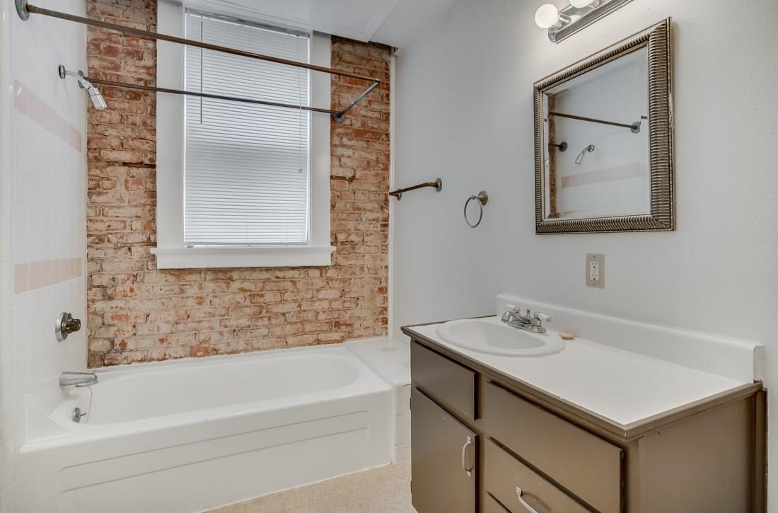 1408 N Haskell Avenue 1404