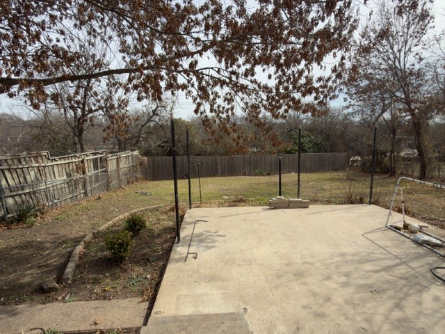 9122 Clearwater Drive