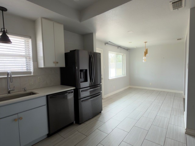 9122 Clearwater Drive