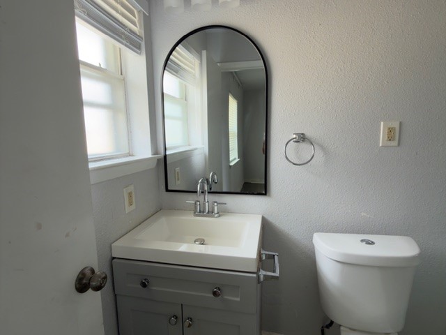 9122 Clearwater Drive