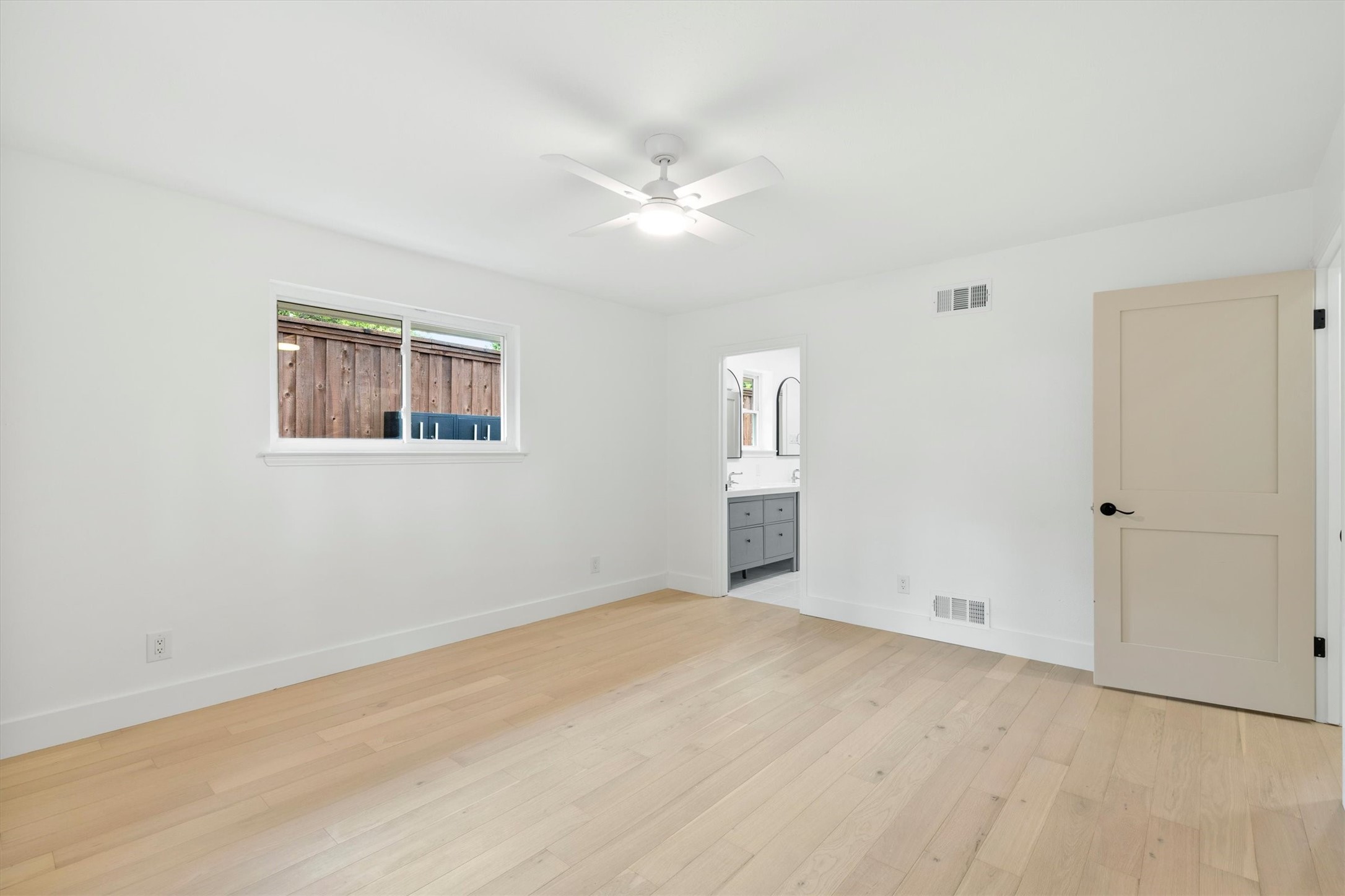 4446 Thunder Road