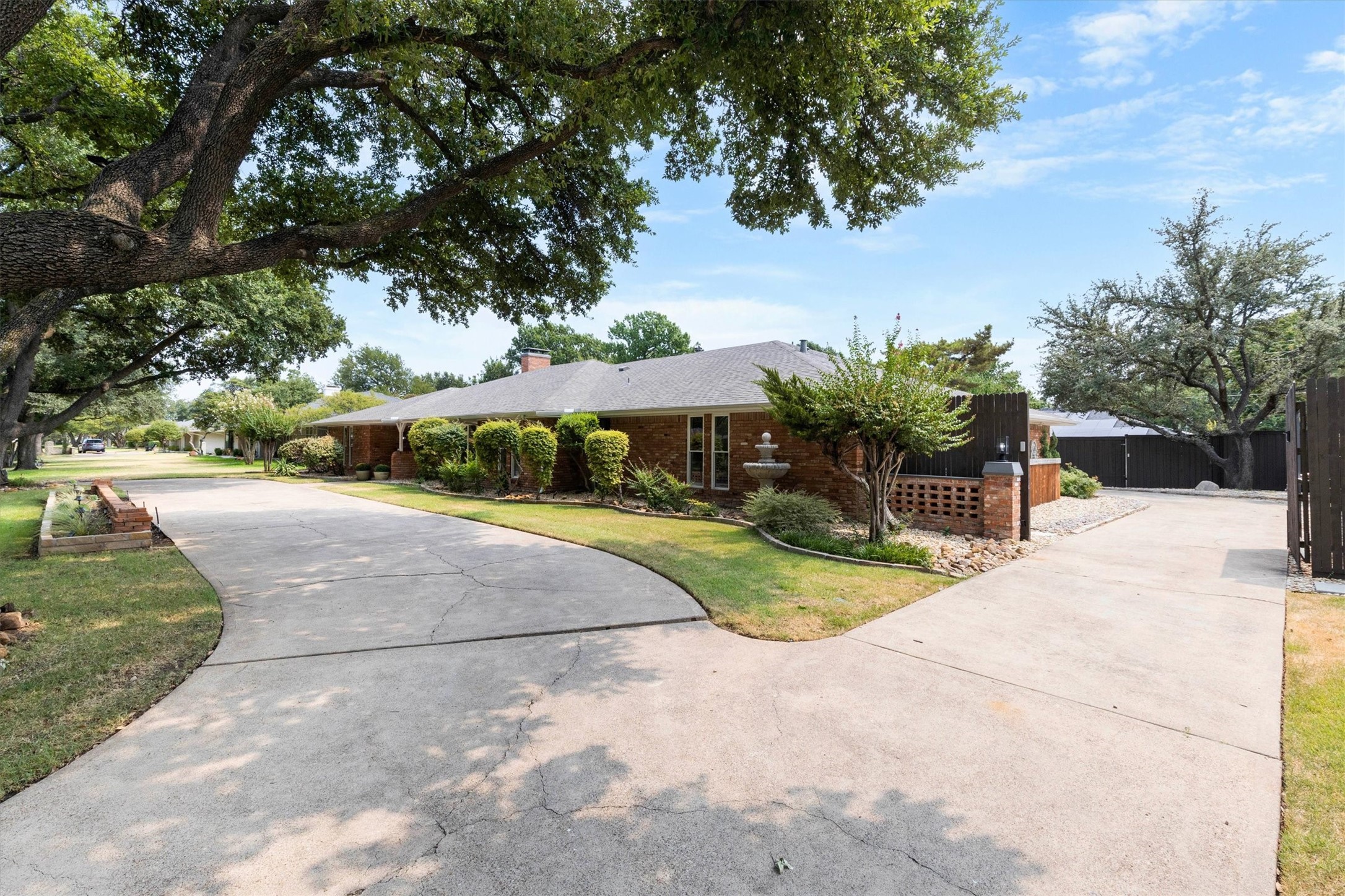 4446 Thunder Road