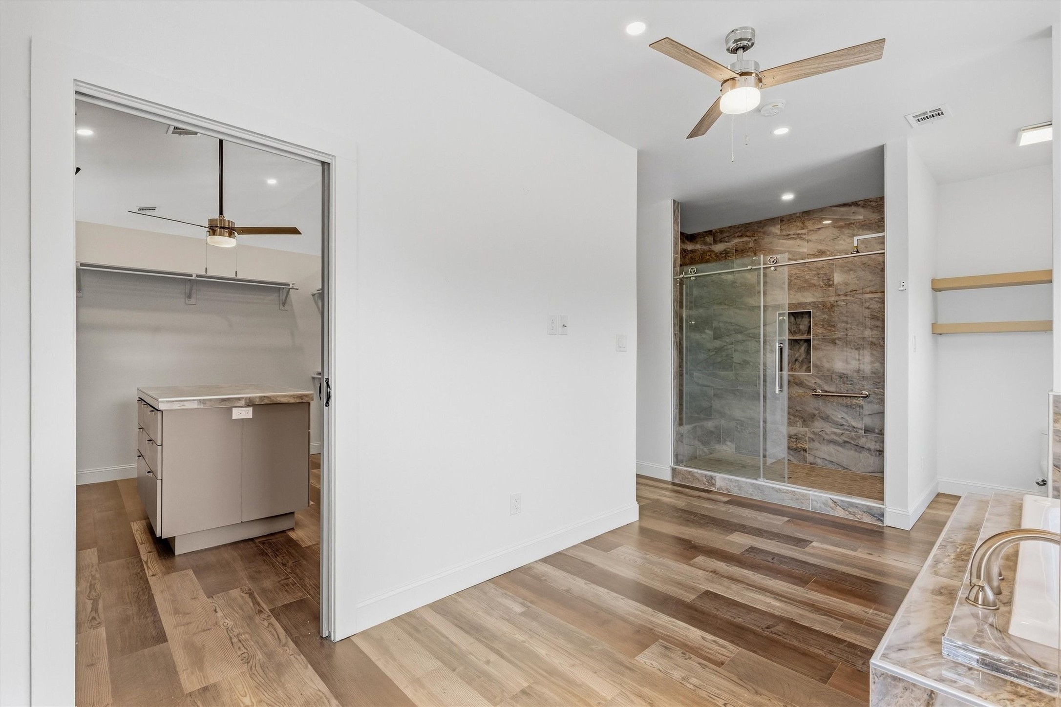 4436 Thunder Road